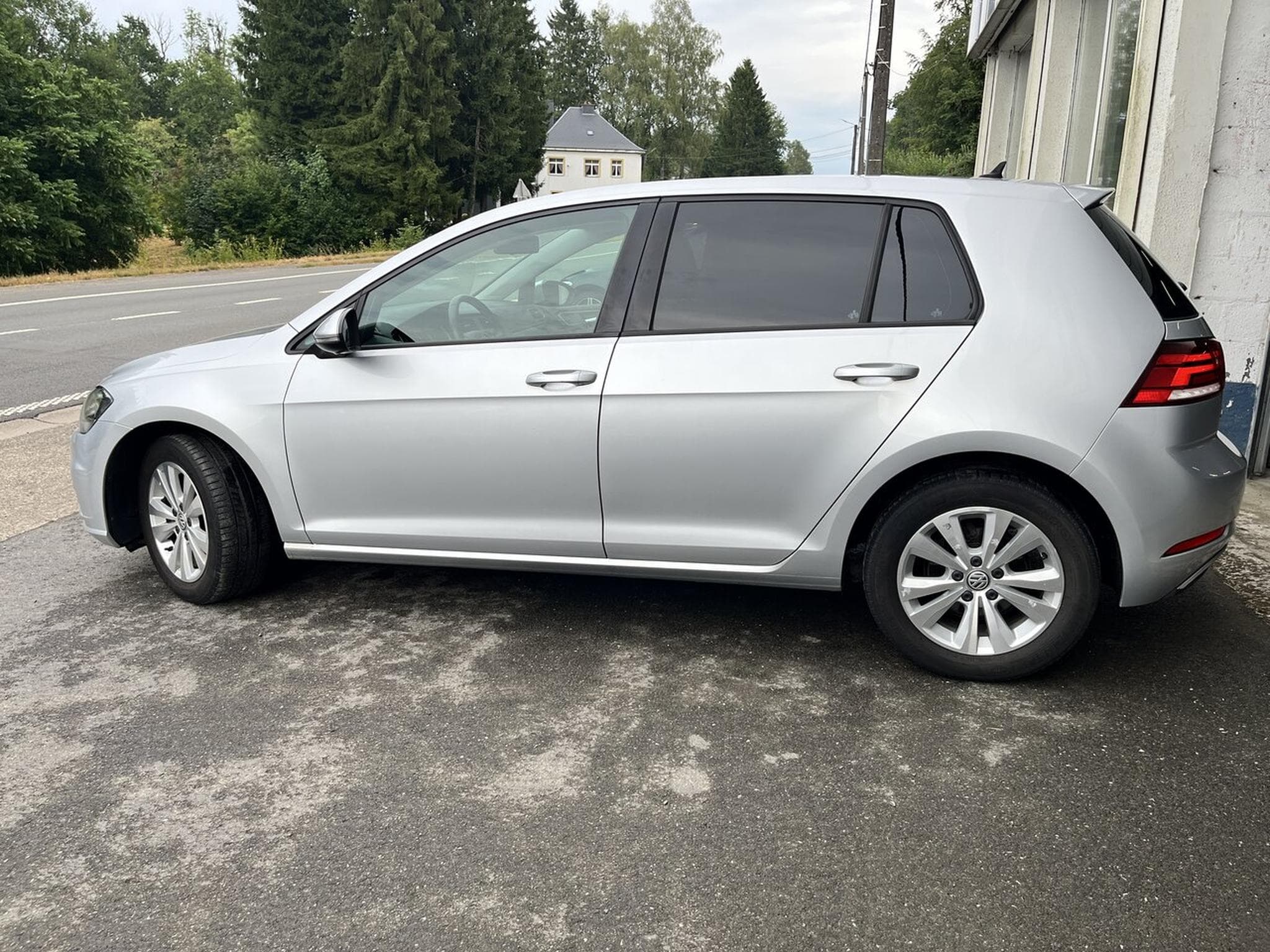 VW Golf VII 1.0 TSI COMFORTLINE 110 ch (2018) - Photo 2