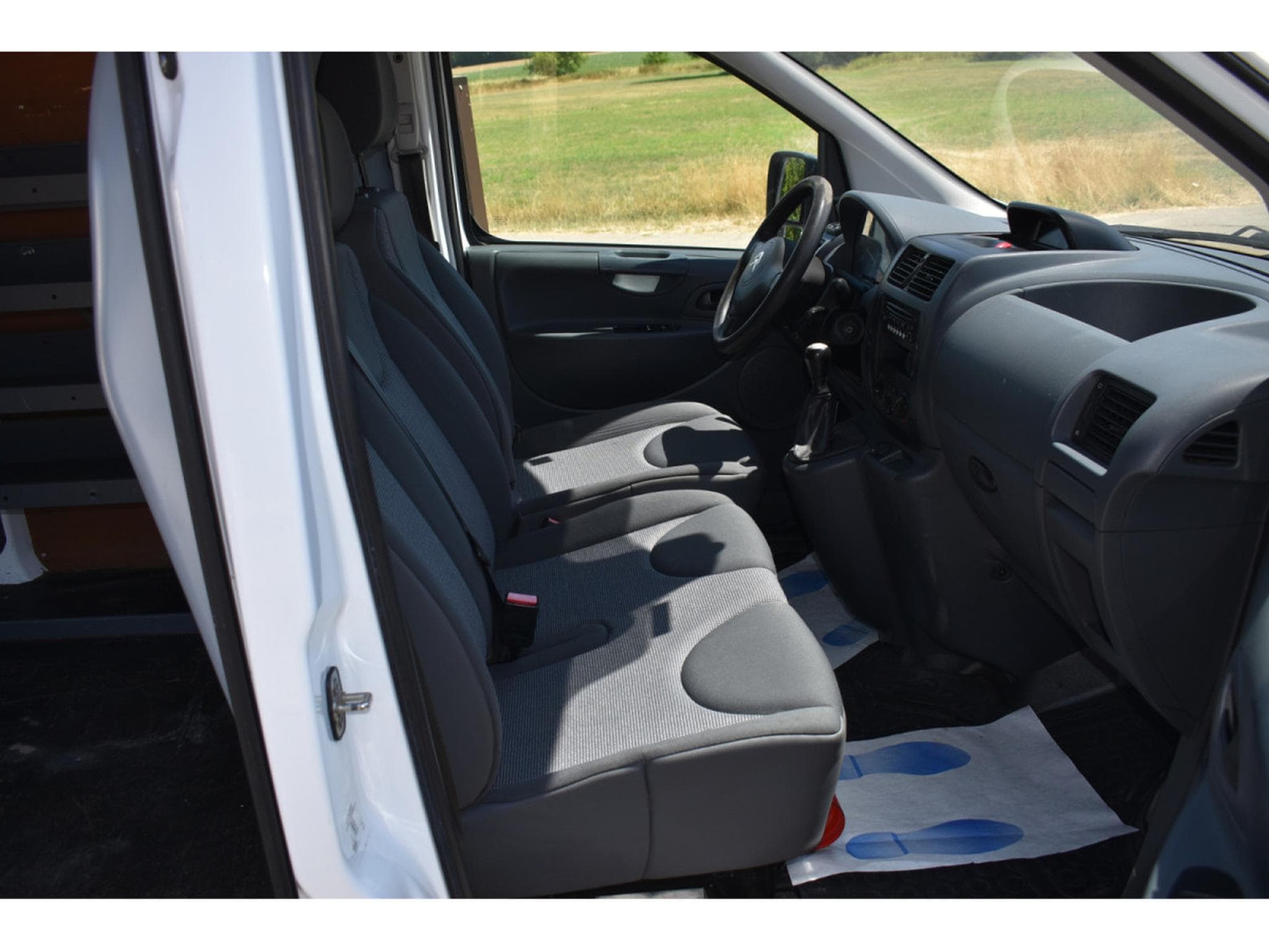 Citroën Jumpy 1,6 HDI 3 places Airco (2015) - Photo 11