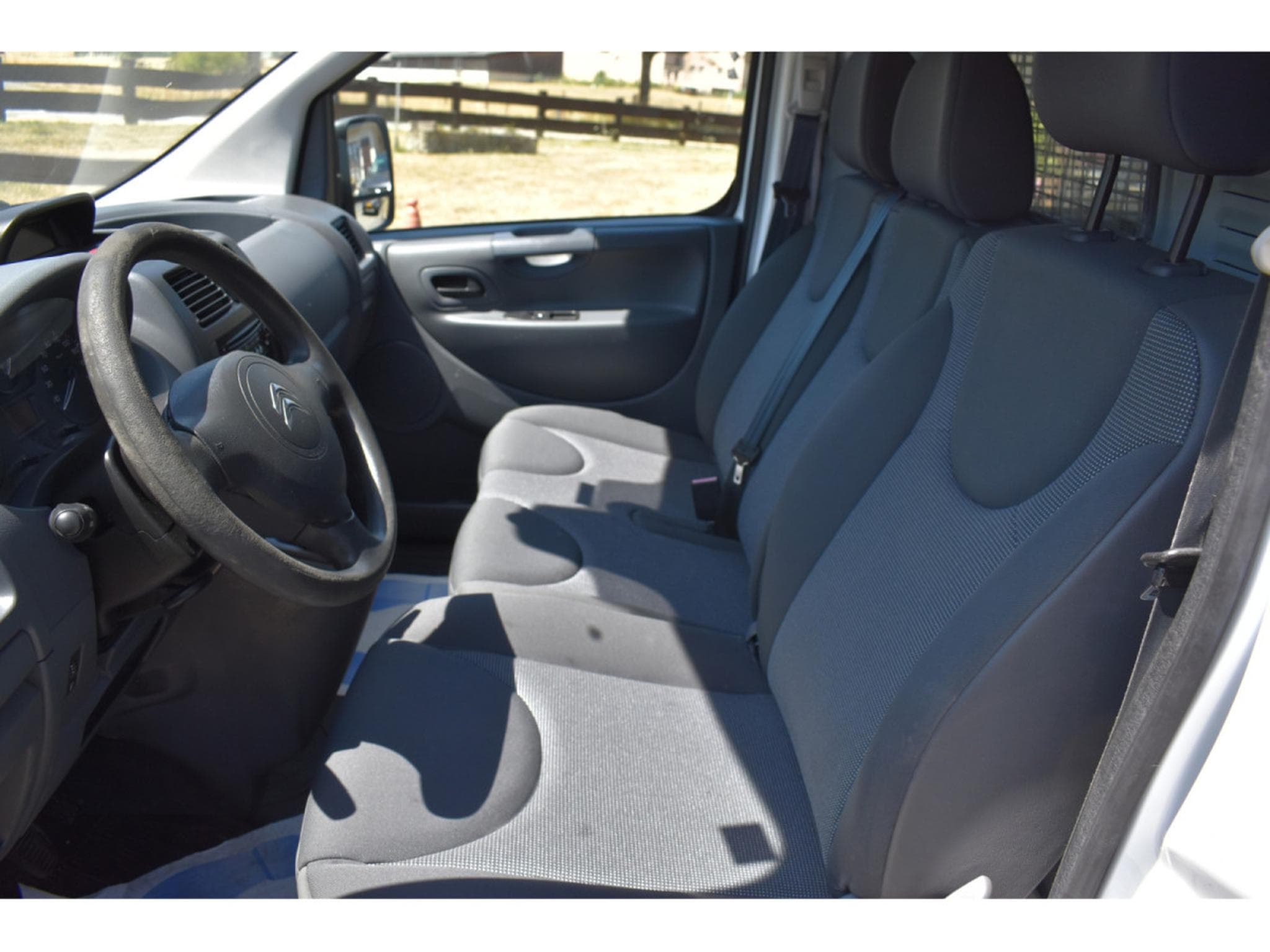 Citroën Jumpy 1,6 HDI 3 places Airco (2015) - Photo 12