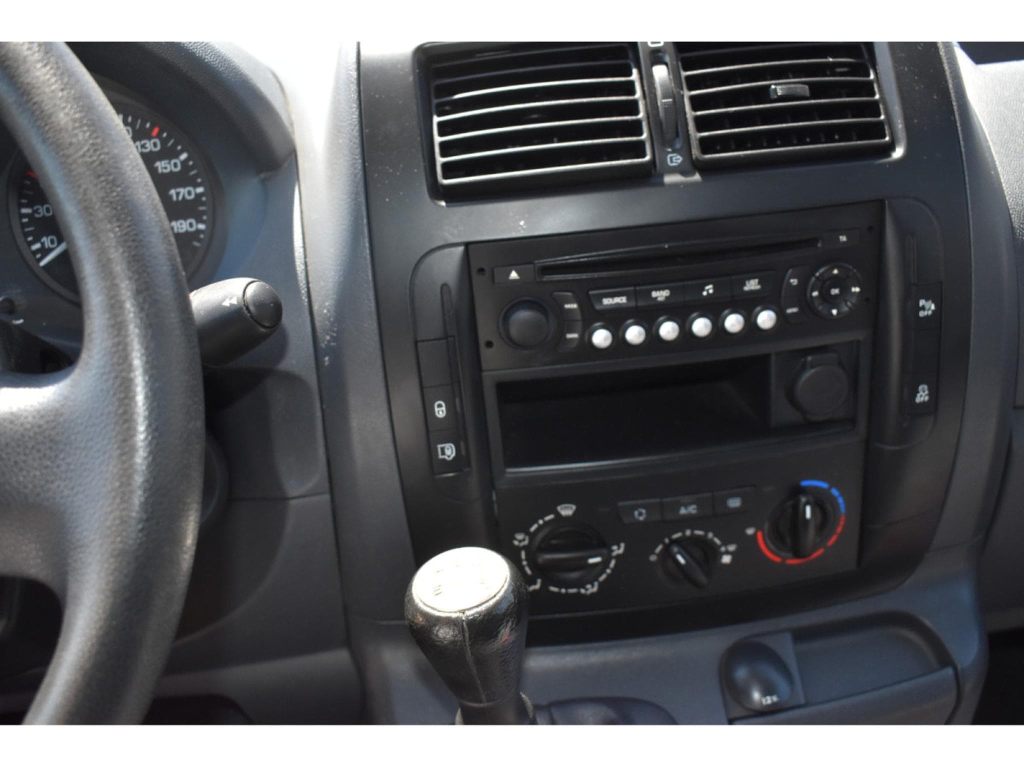 Citroën Jumpy 1,6 HDI 3 places Airco (2015) - Photo 14