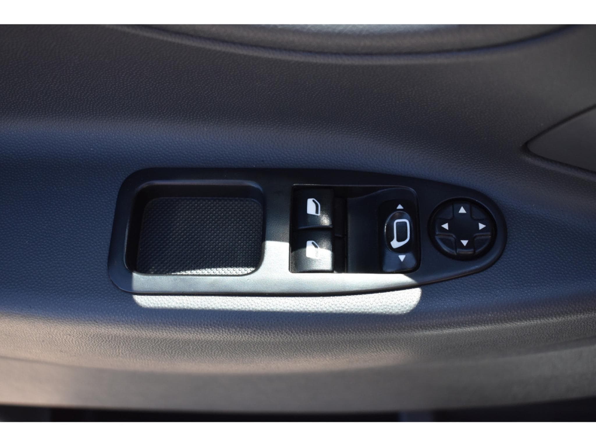 Citroën Jumpy 1,6 HDI 3 places Airco (2015) - Photo 16