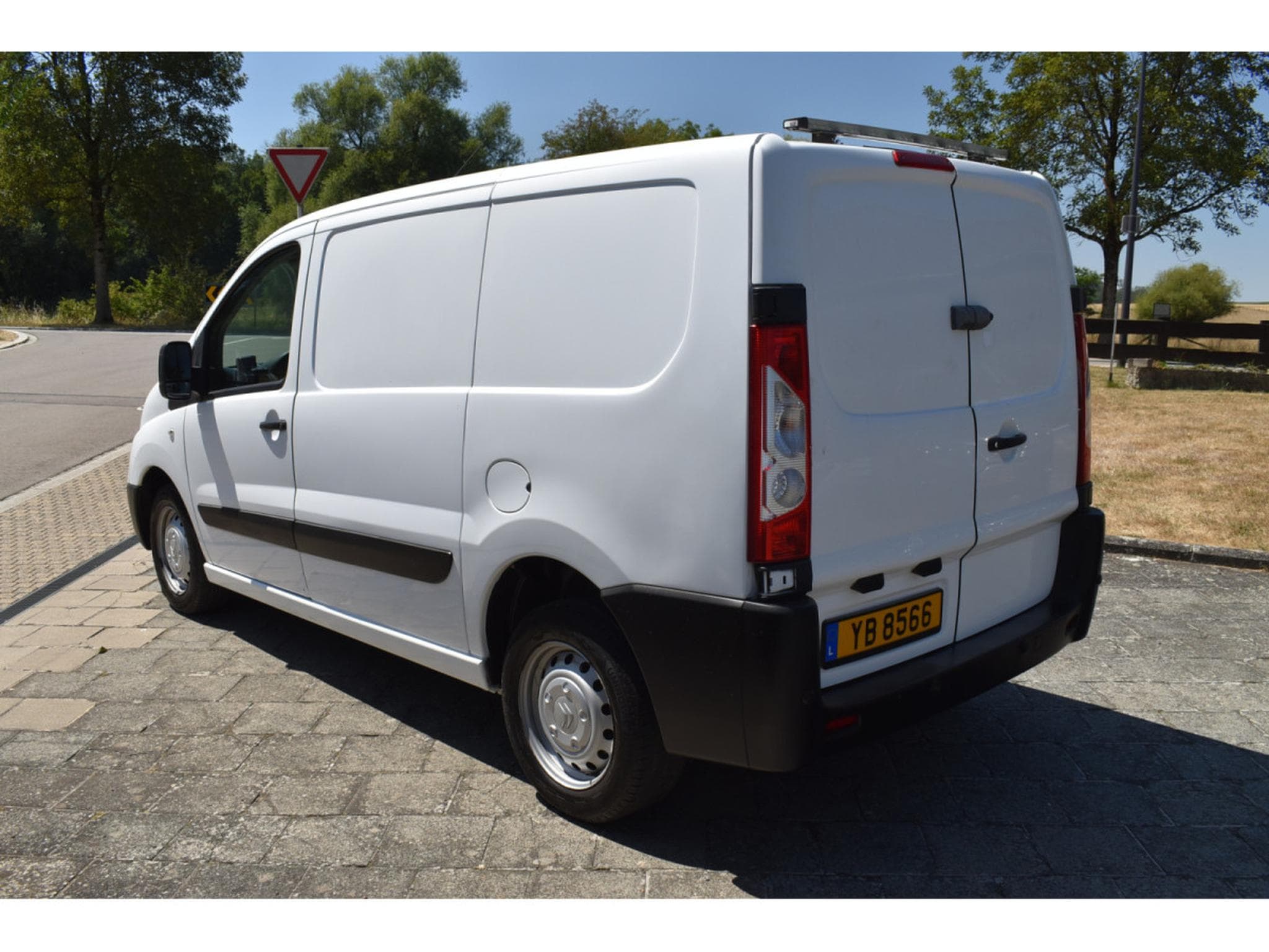 Citroën Jumpy 1,6 HDI 3 places Airco (2015) - Photo 6