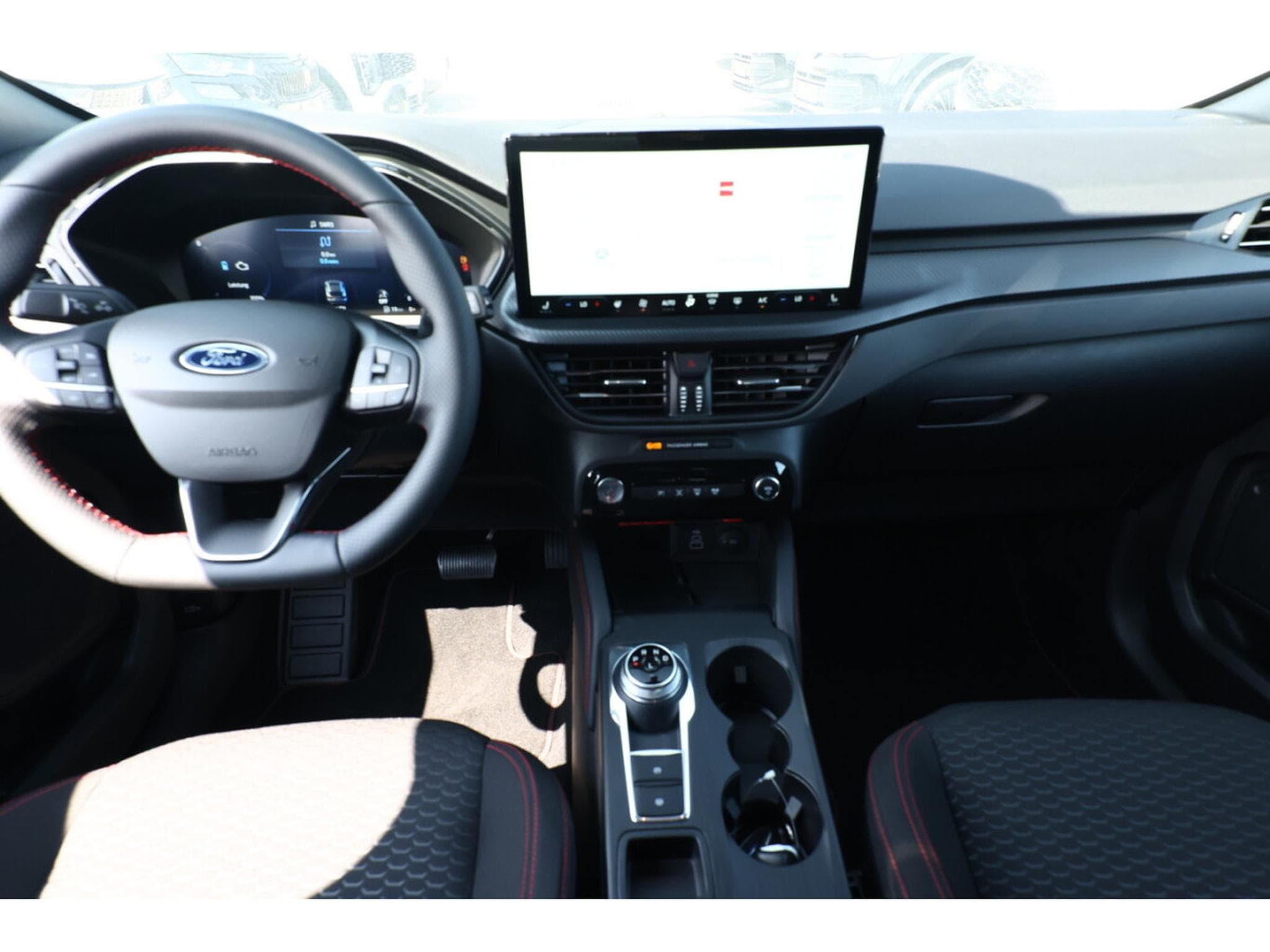 Ford Kuga 2.5 PHEV 242 Auto ST-Line (2026) - Photo 9