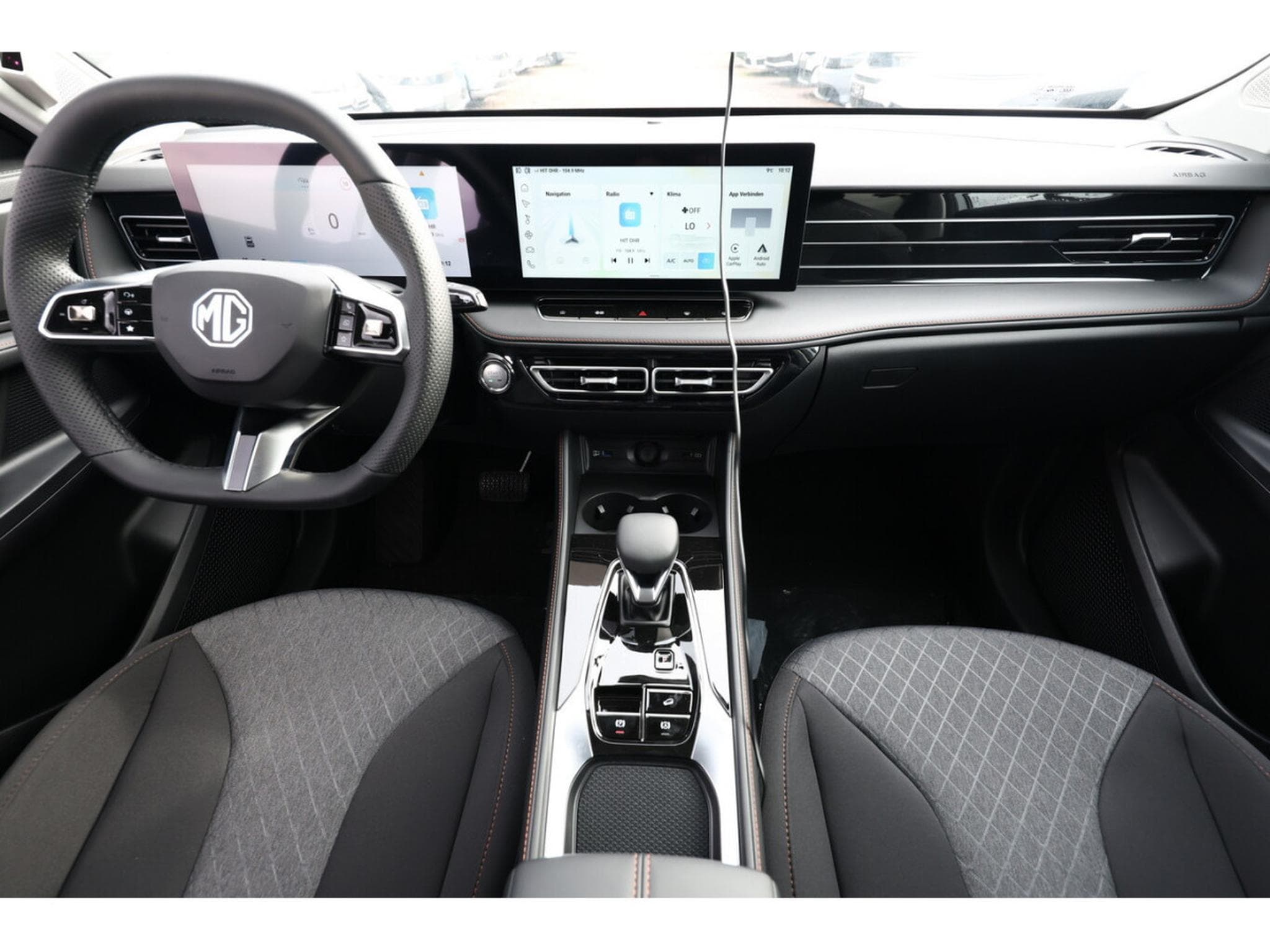 MG HS 1.5  HEV+ 224 Auto  Comfort (2026) - Photo 6