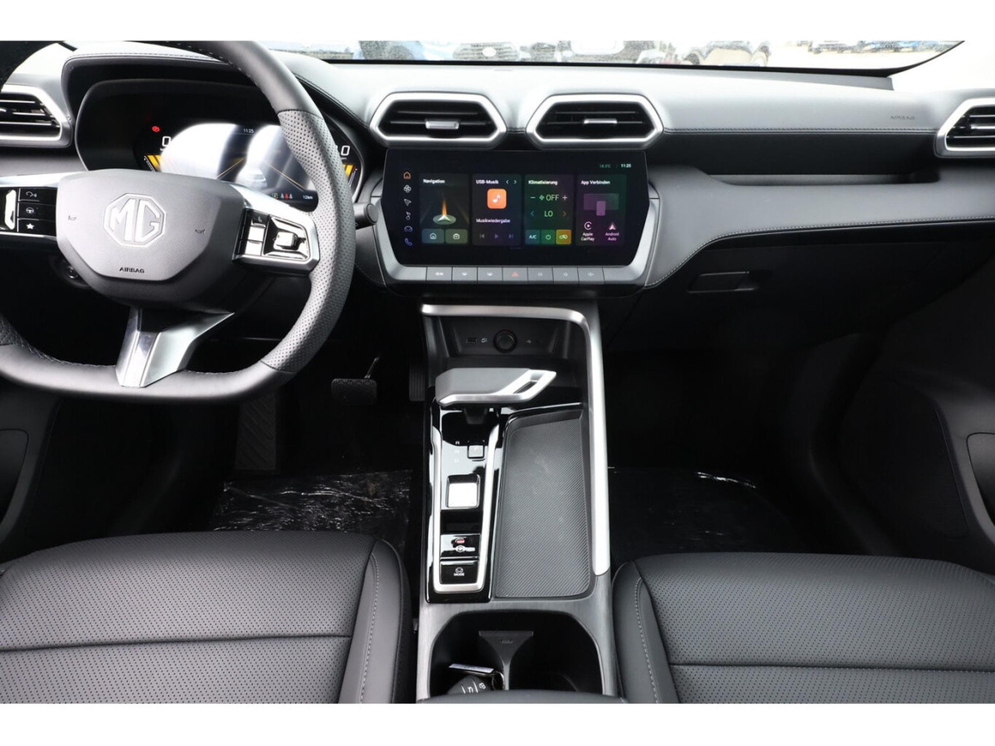 MG ZS 1.5 PHEV 197 Auto  Luxury (2026) - Photo 8