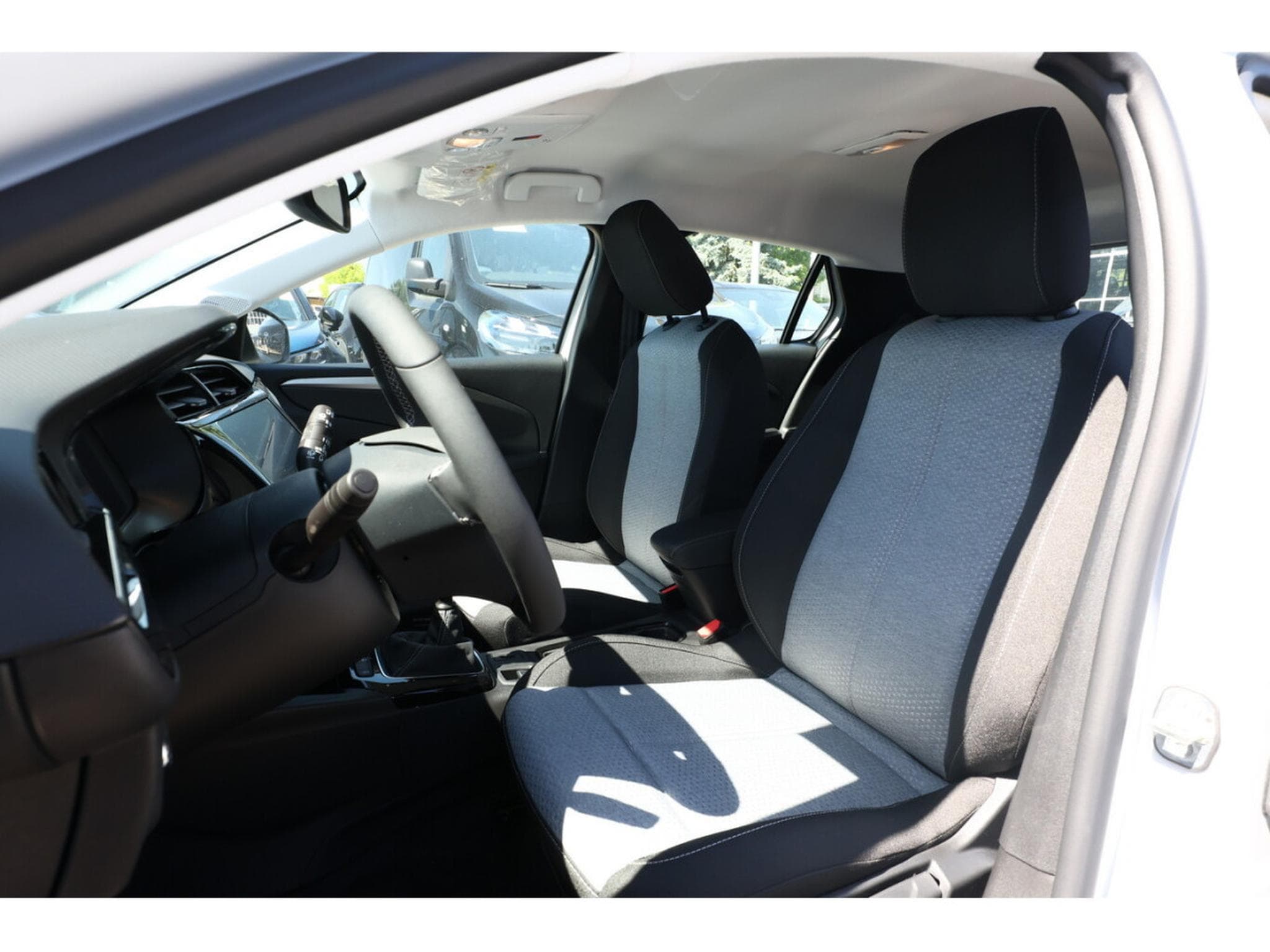 Opel Corsa 1.2 TURBO 101 (2025) - Photo 7