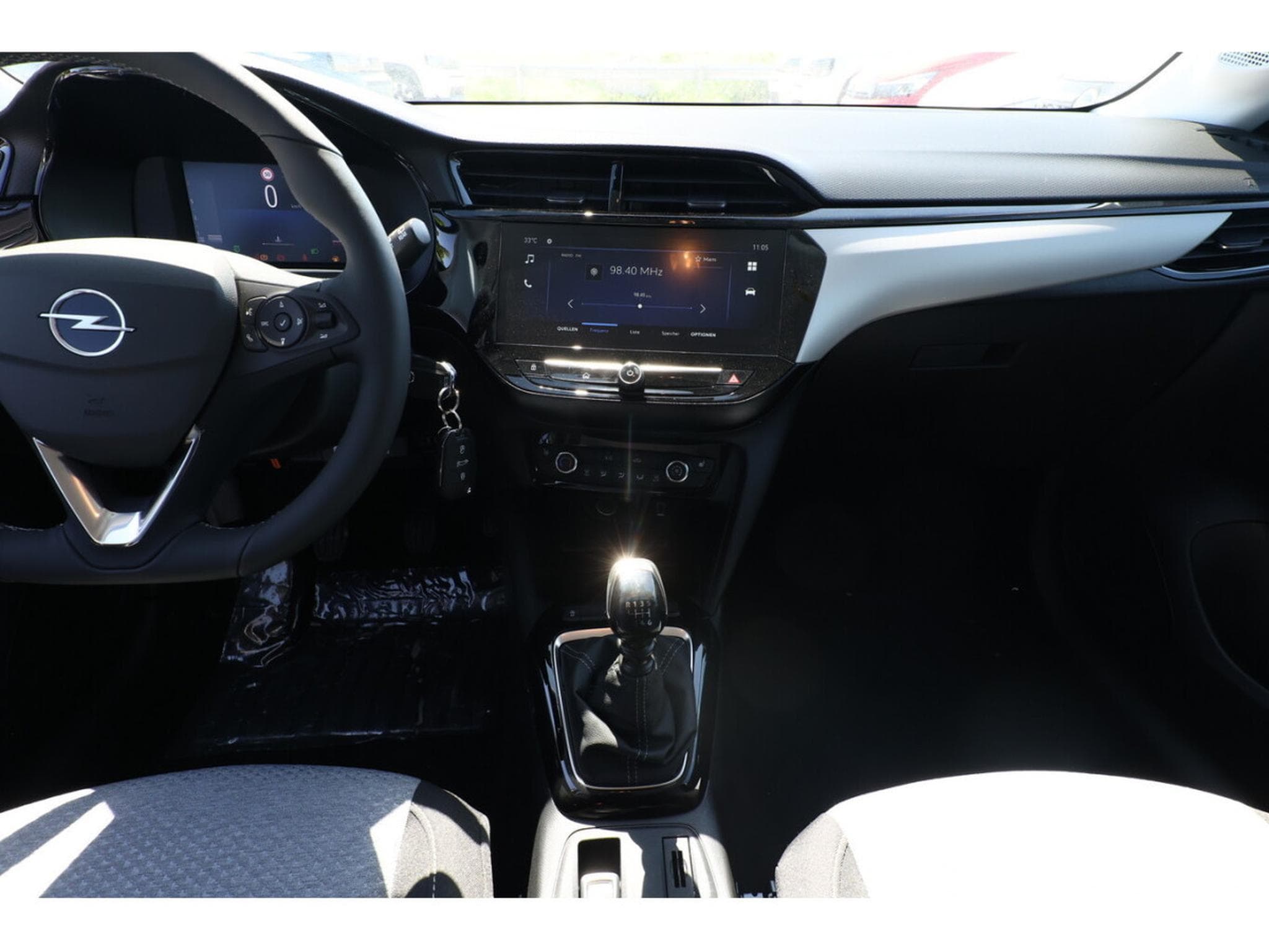 Opel Corsa 1.2 TURBO 101 (2025) - Photo 9