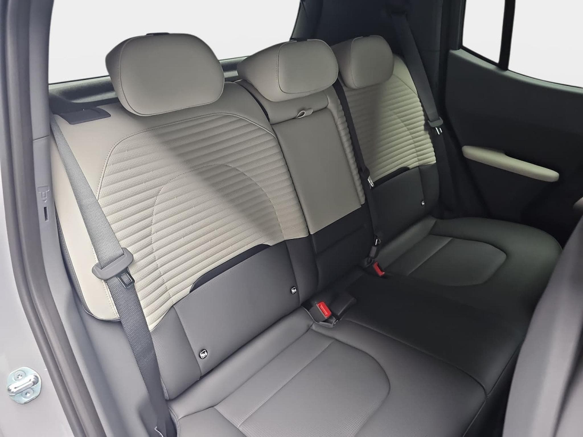 Kia EV2 61 KWH GT-LINE (2026) - Photo 9