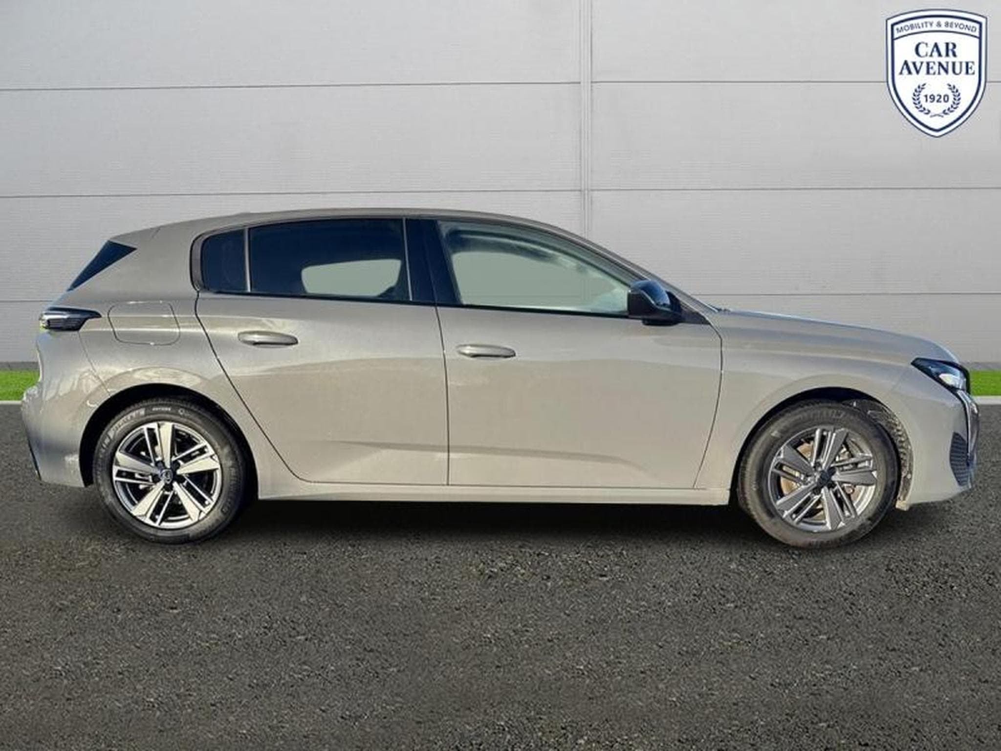 PEUGEOT 308 1.2 PureTech 130ch S&S Allure (2024) - Photo 4