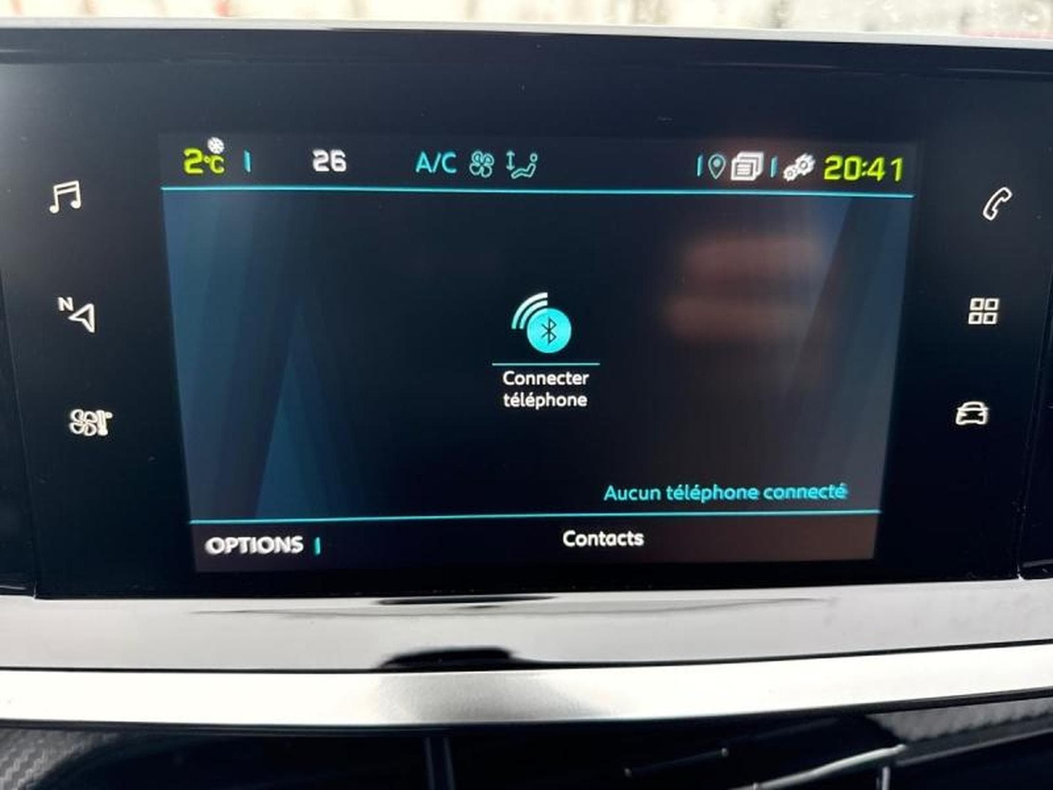 PEUGEOT 208 e-208 136ch Allure (2022) - Photo 8