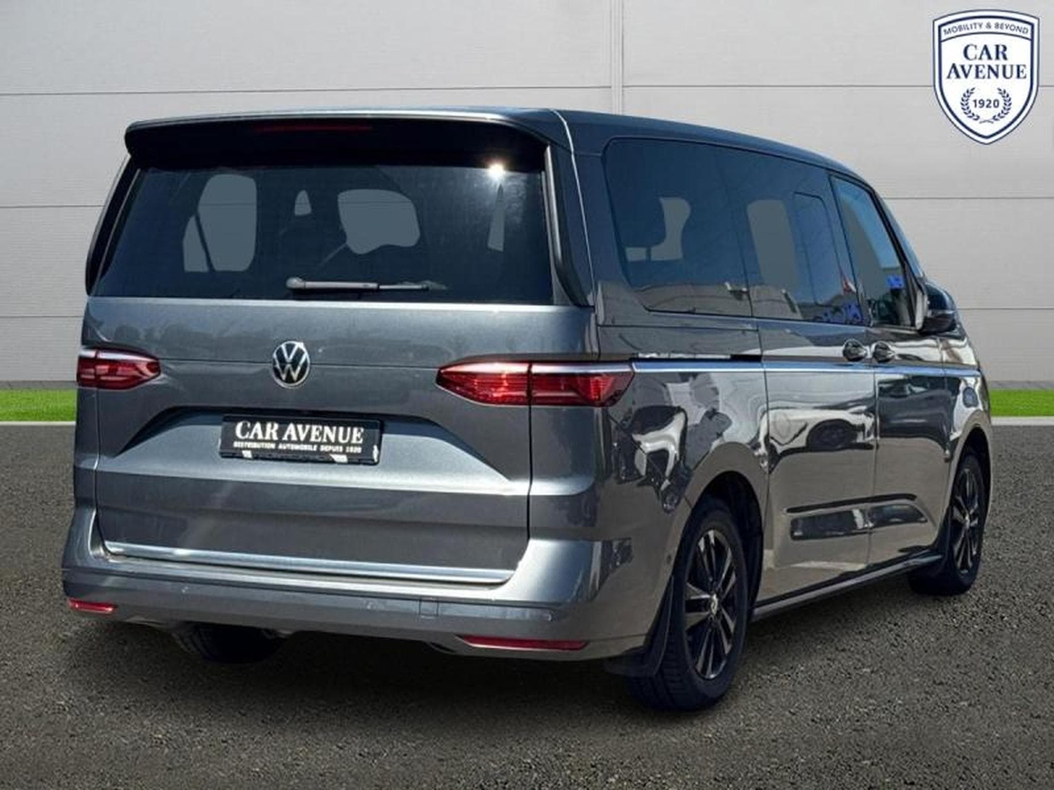 VW Multivan 2.0 TSI 204ch Base Long DSG7 (2023) - Foto 3