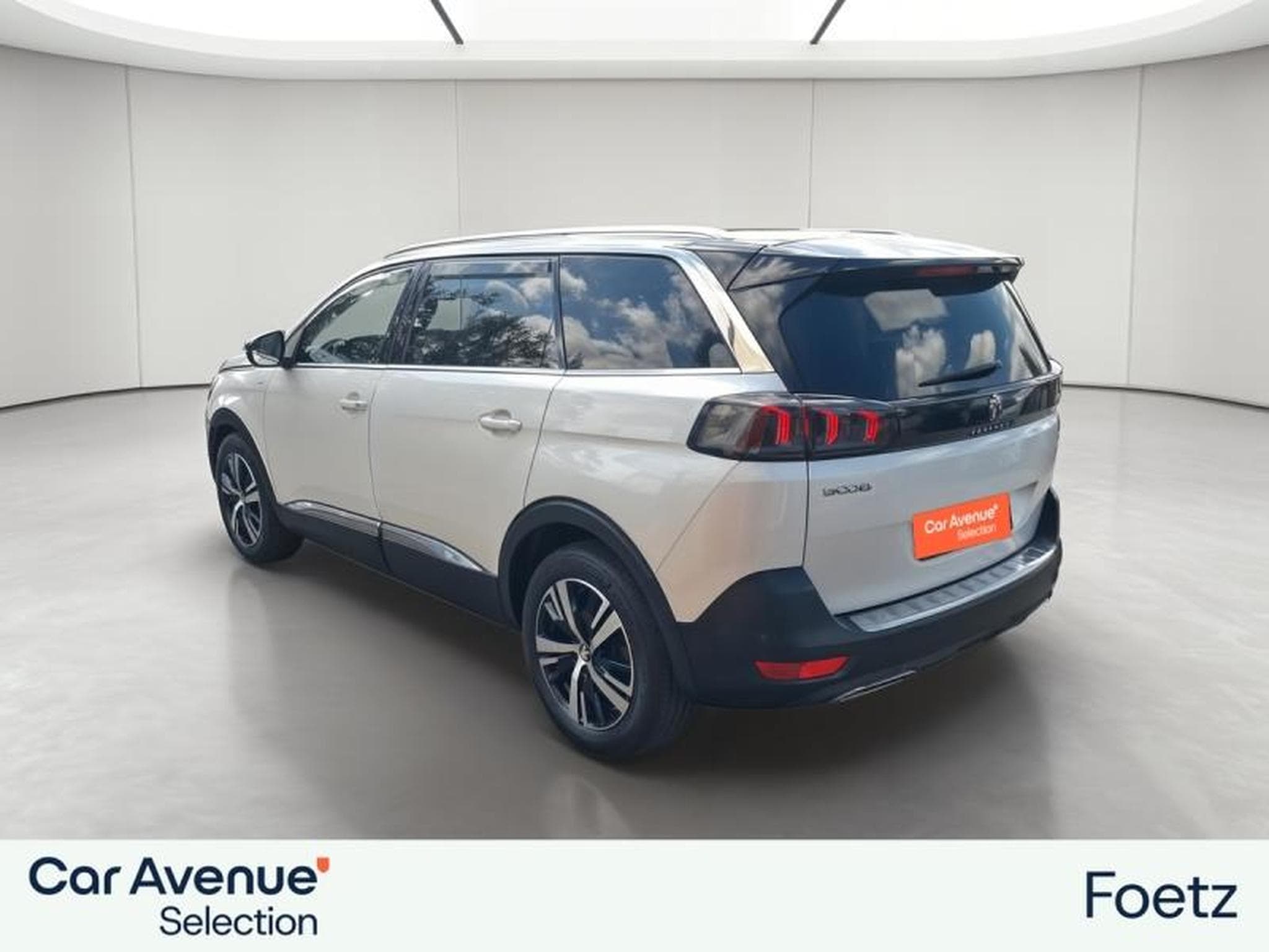 PEUGEOT 5008 1.5 BlueHDi 130ch S&S Allure Pack EAT8 (2023) - Foto 8