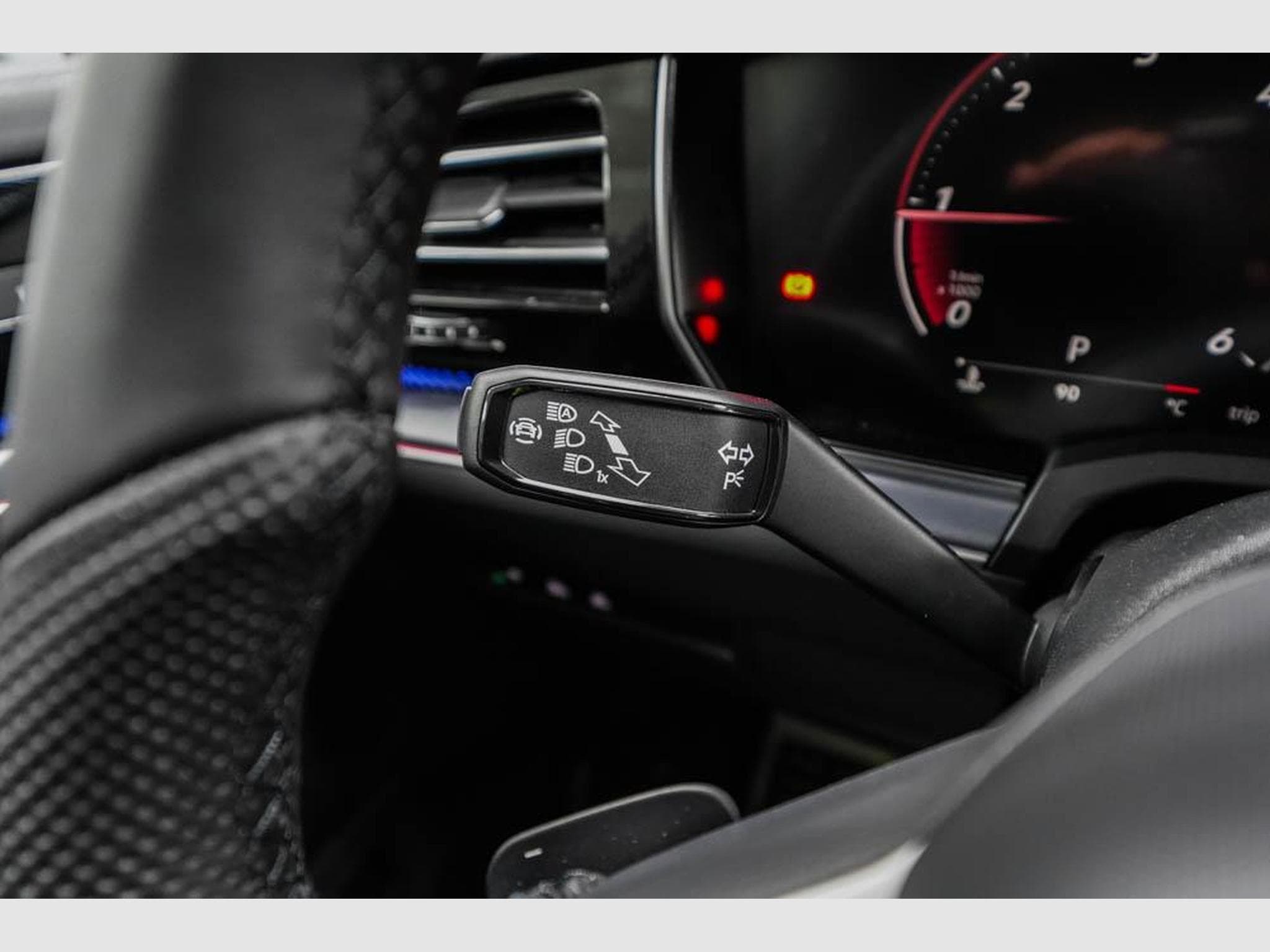 VW Touareg 3,0 V6 TDI (2026) - Photo 10
