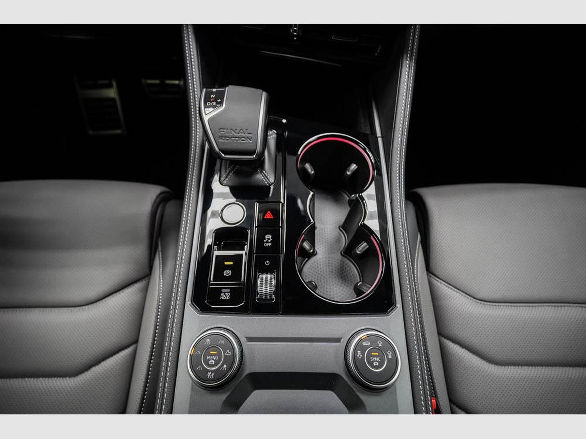 VW Touareg 3,0 V6 TDI (2026) - Photo 12