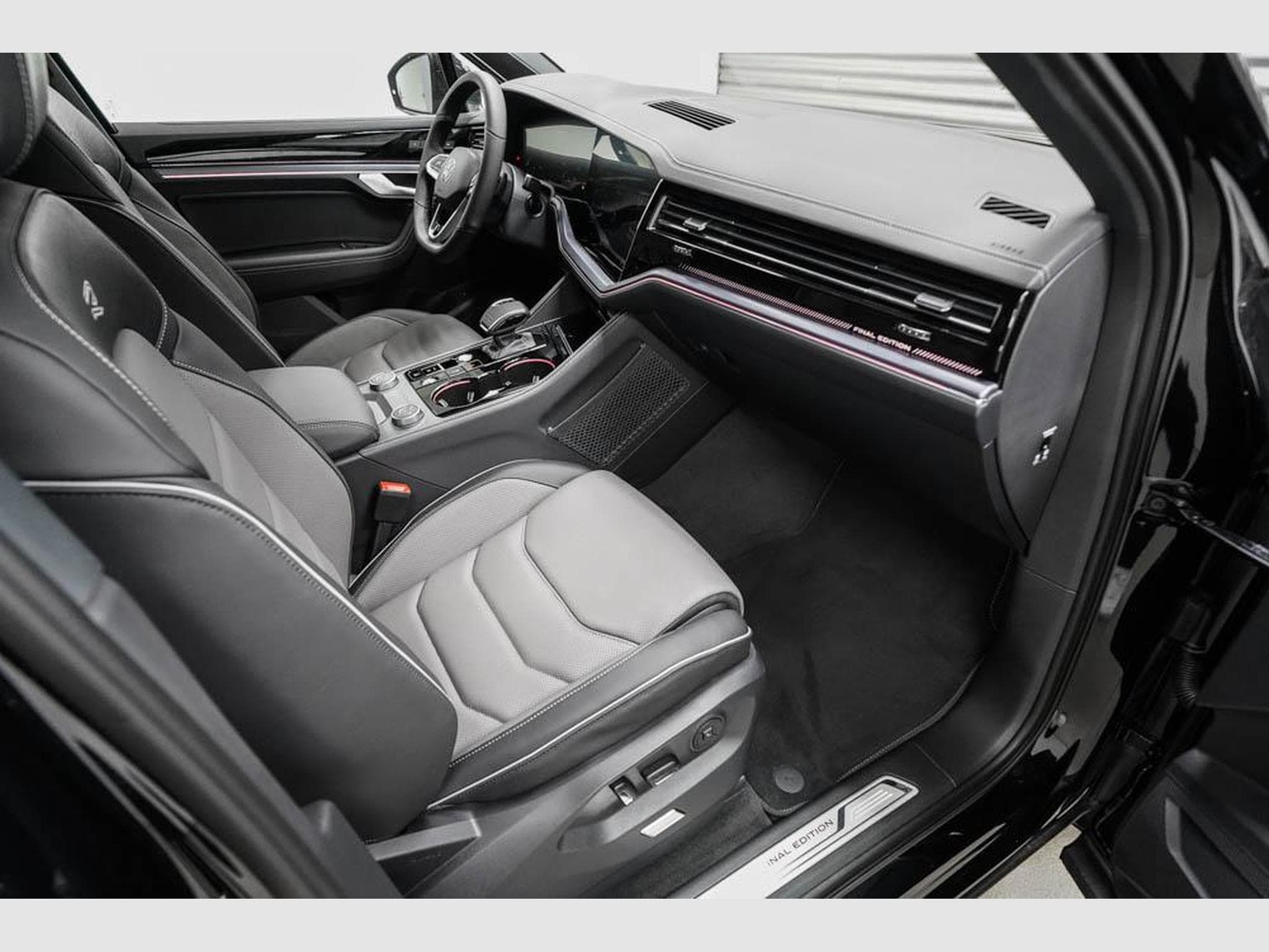 VW Touareg 3,0 V6 TDI (2026) - Photo 23