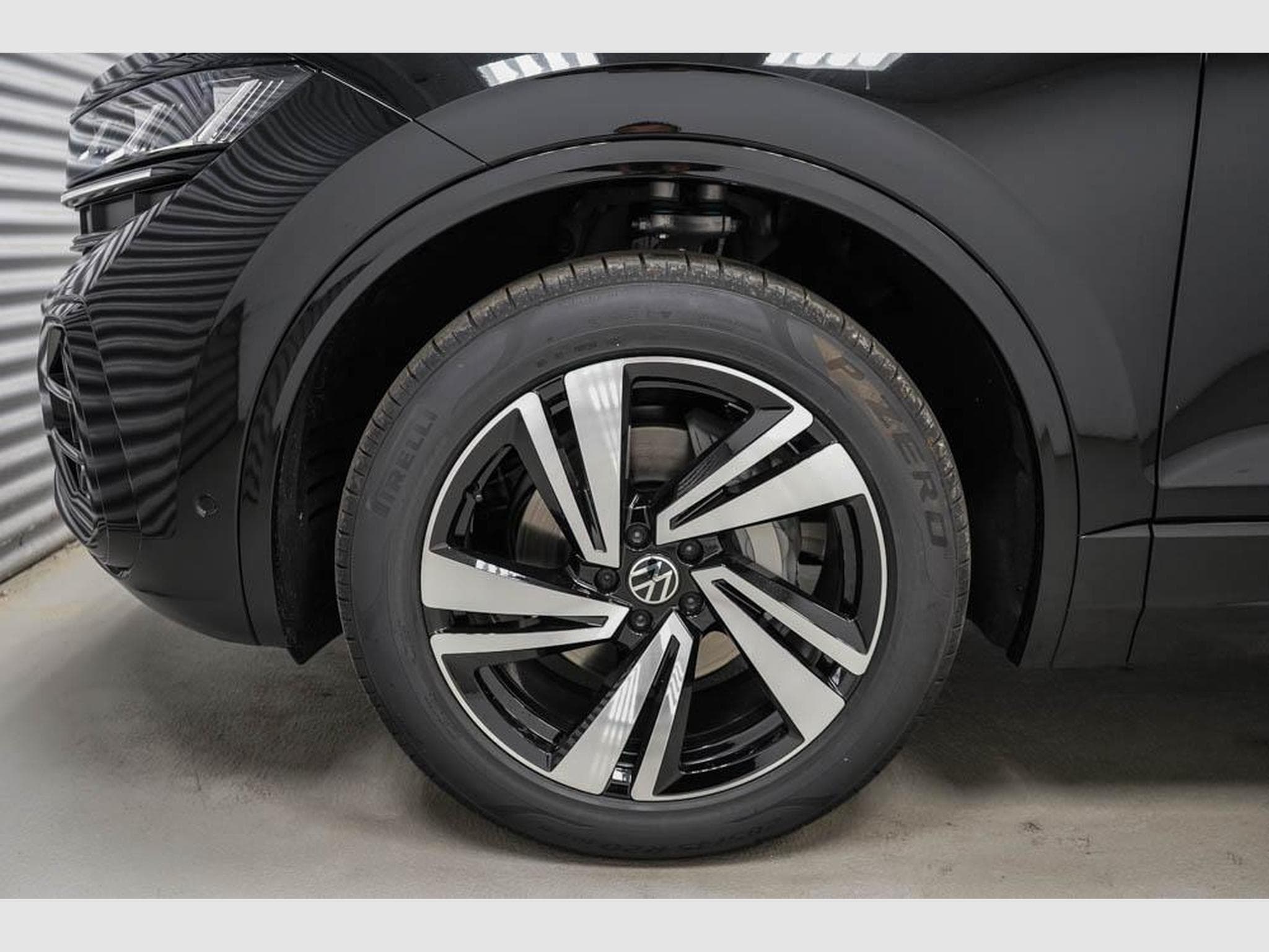 VW Touareg 3,0 V6 TDI (2026) - Photo 5