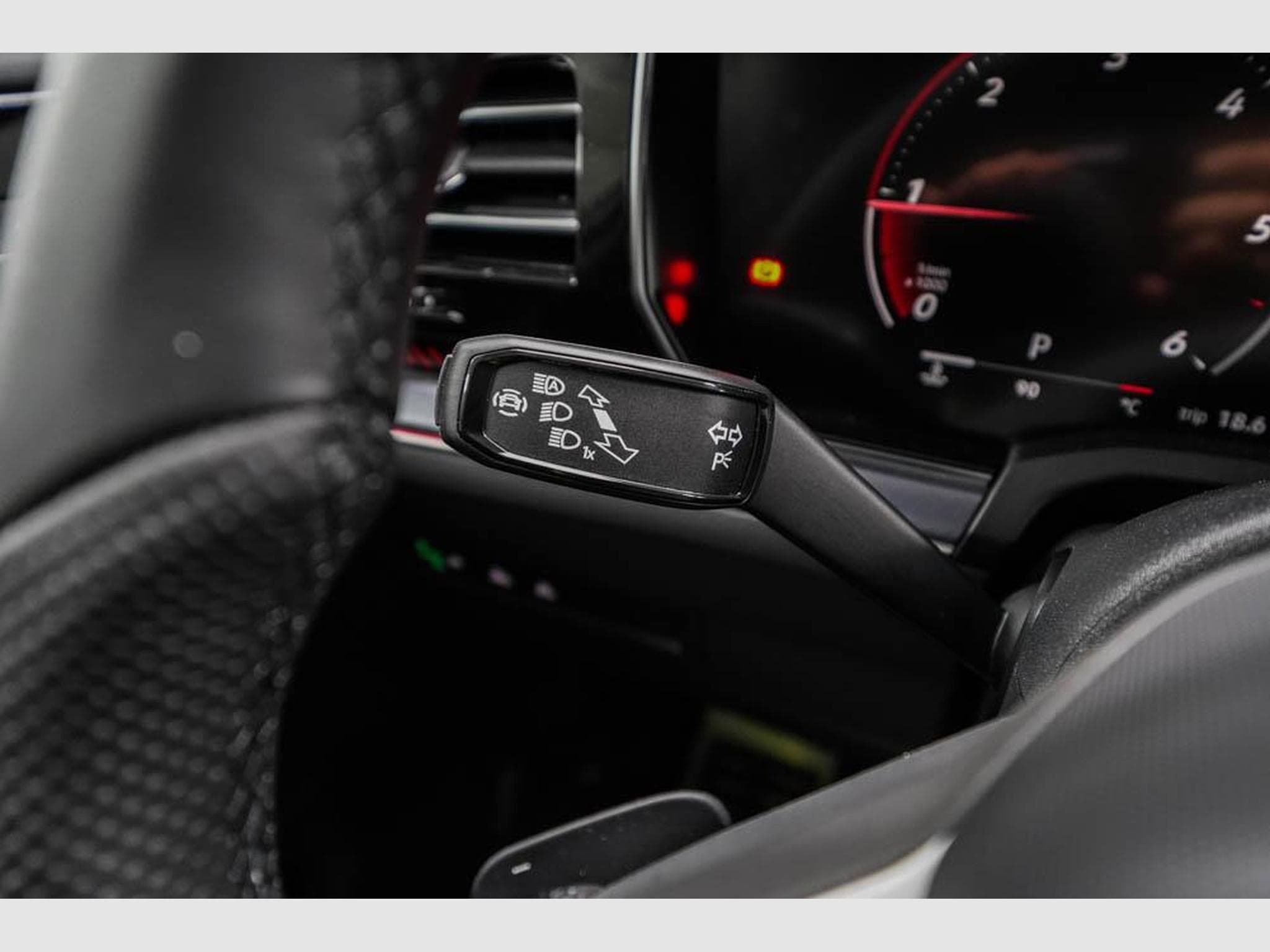 VW Touareg 3,0 V6 TDI (2026) - Photo 10