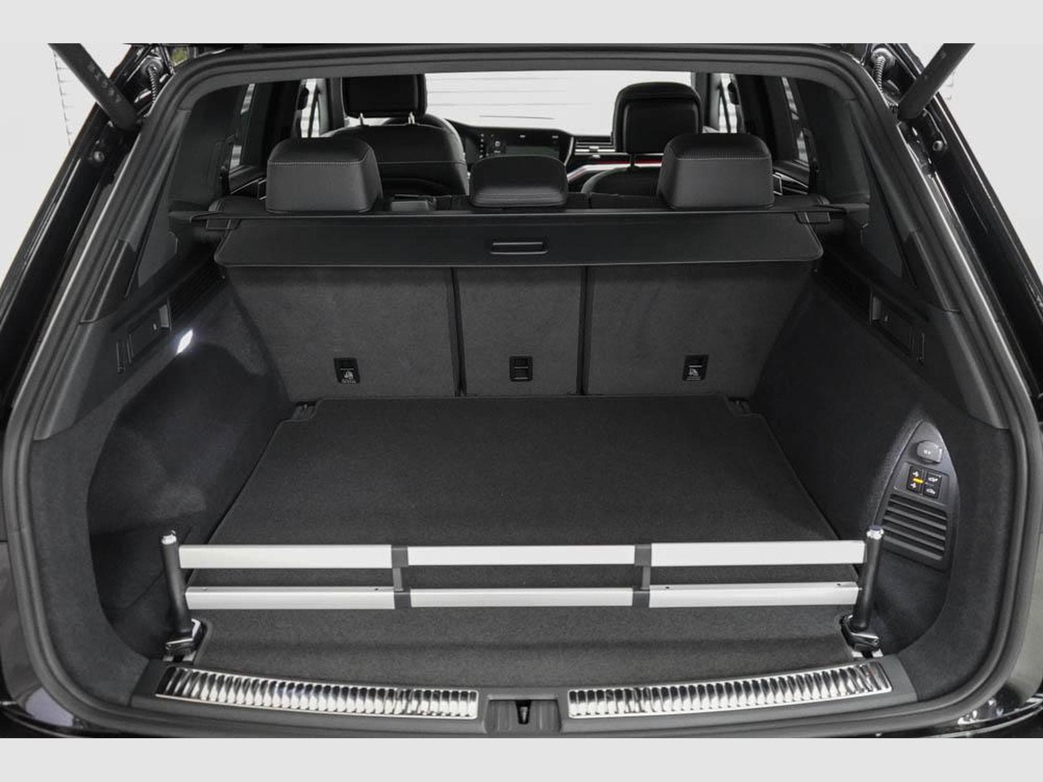 VW Touareg 3,0 V6 TDI (2026) - Photo 19