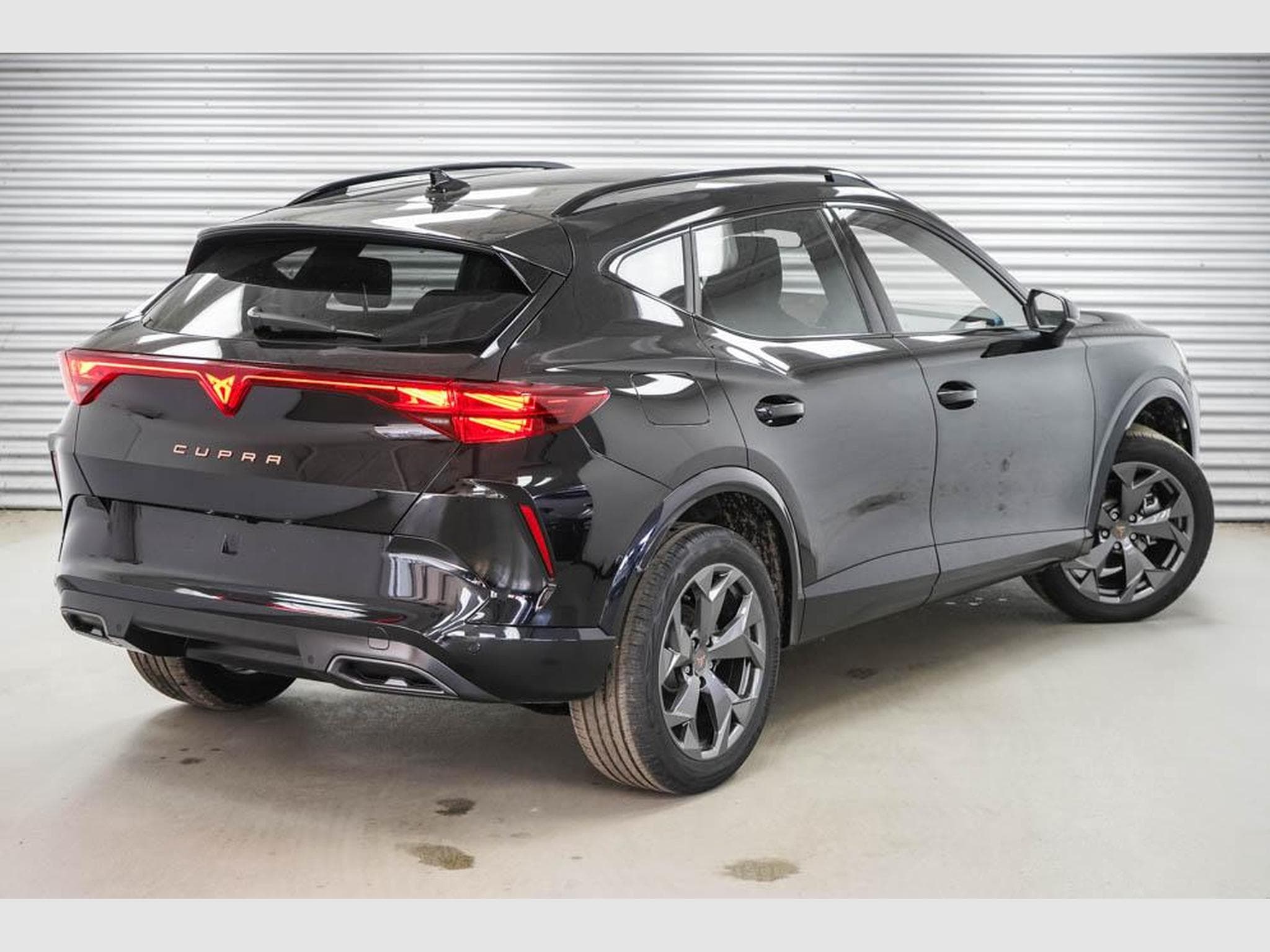 Cupra Formentor 1,5 eTSI DSG (2026) - Photo 3