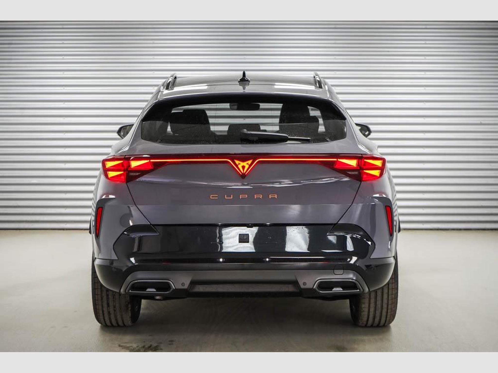 Cupra Formentor 1,5 eTSI DSG (2026) - Photo 4
