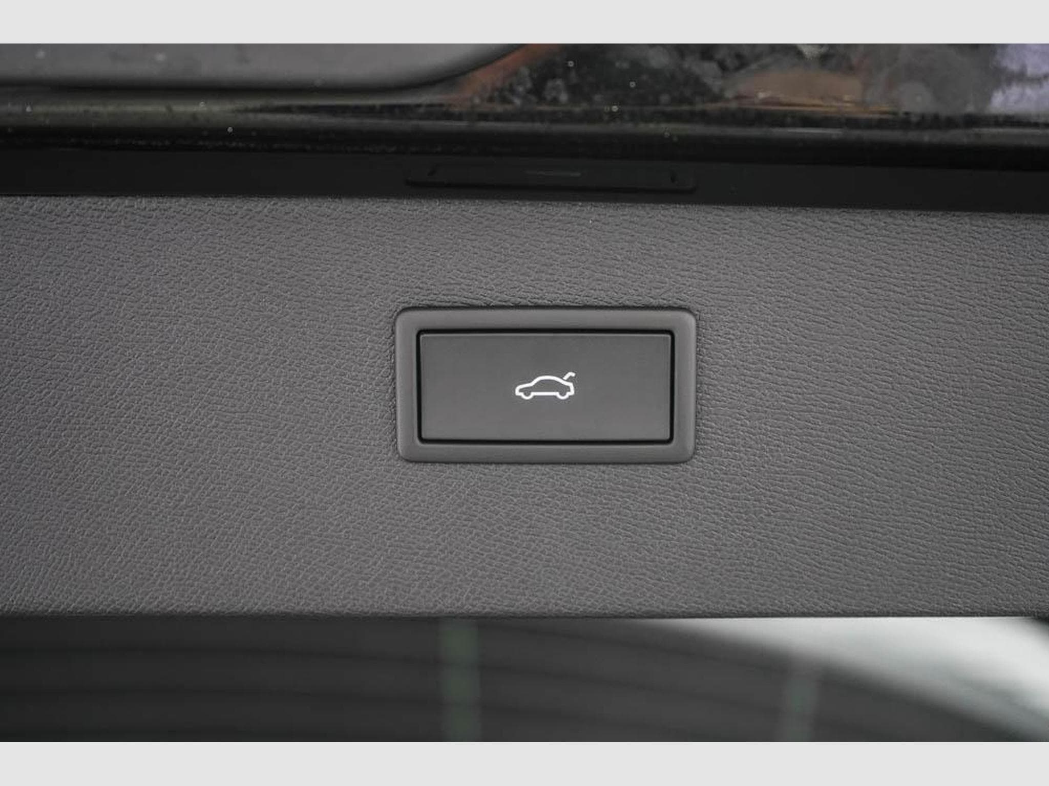 Cupra Formentor 1,5 eTSI DSG (2026) - Photo 20