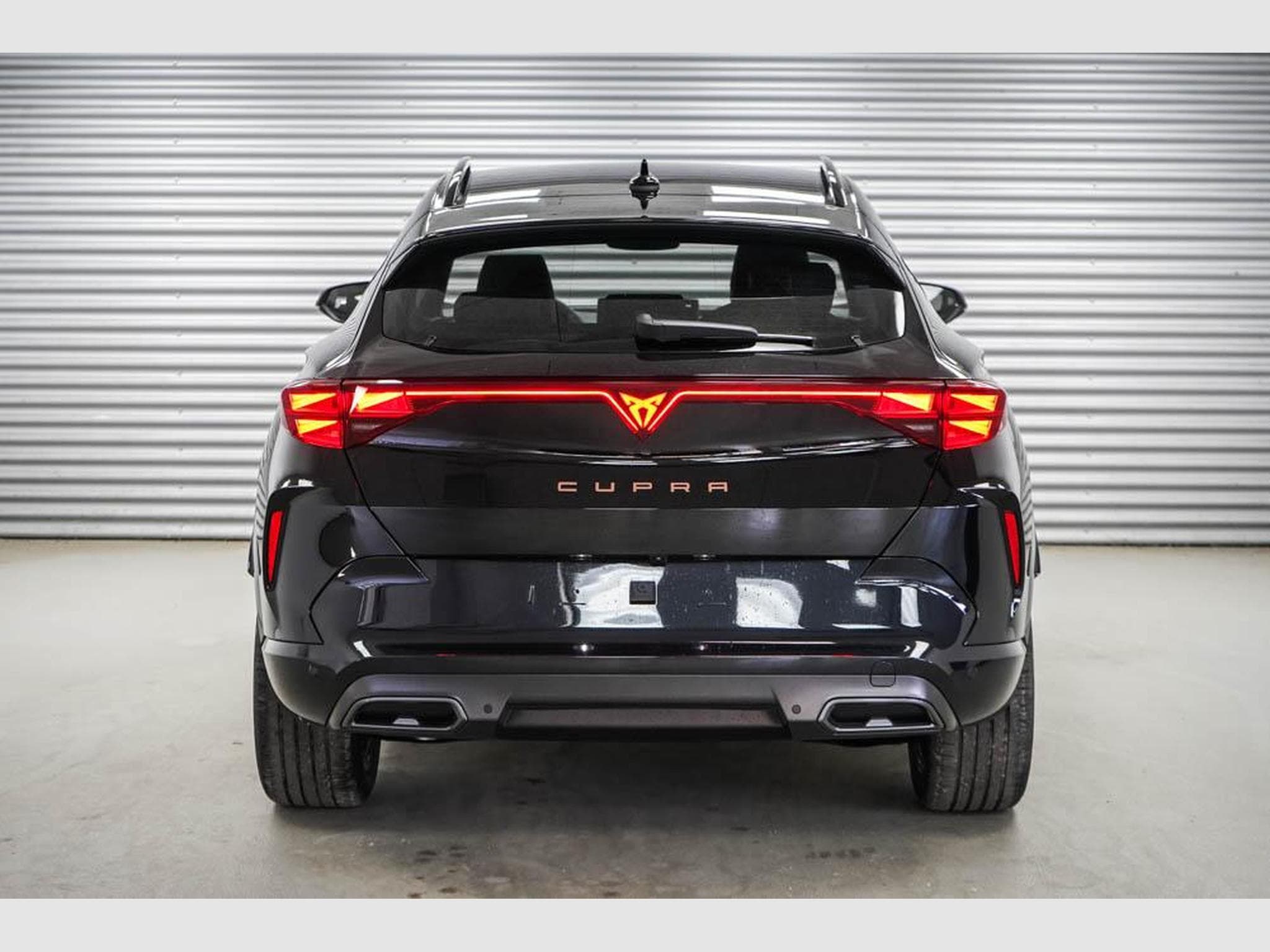 Cupra Formentor 1,5 eTSI DSG (2026) - Photo 4