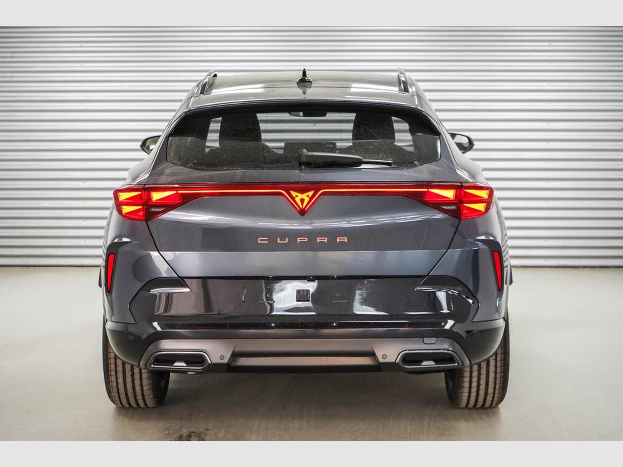 Cupra Formentor 1,5 eTSI DSG (2026) - Photo 4