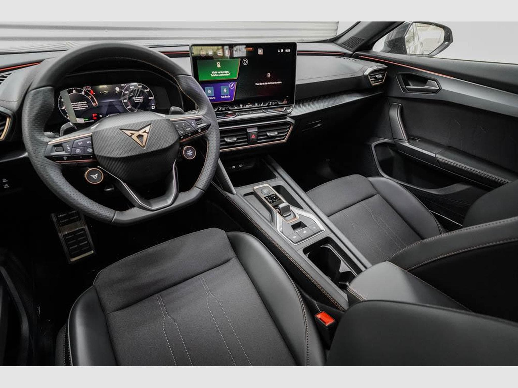 Cupra Formentor 1,5 eTSI DSG (2026) - Photo 7