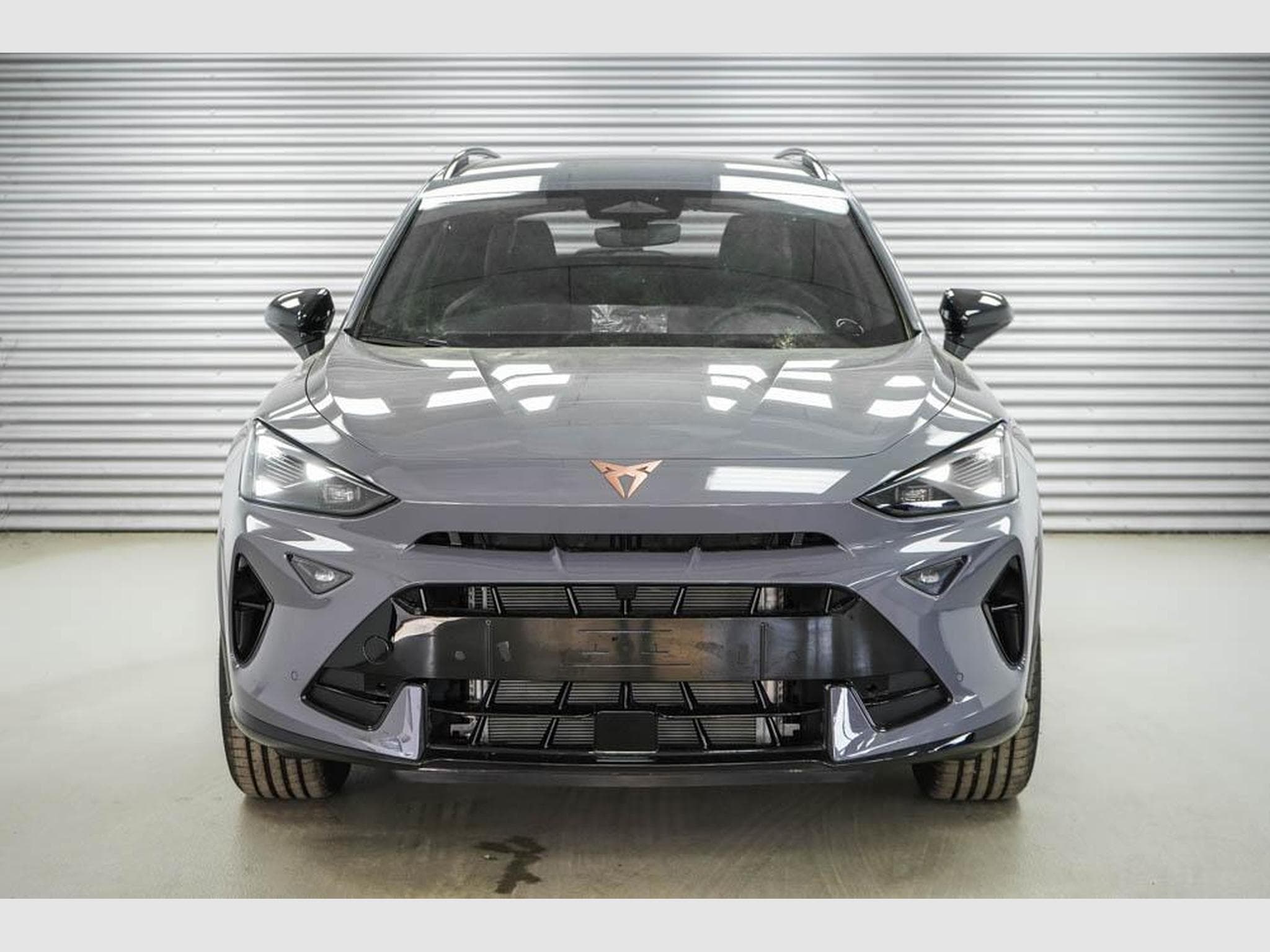 Cupra Formentor 1,5 eTSI DSG (2026) - Photo 2