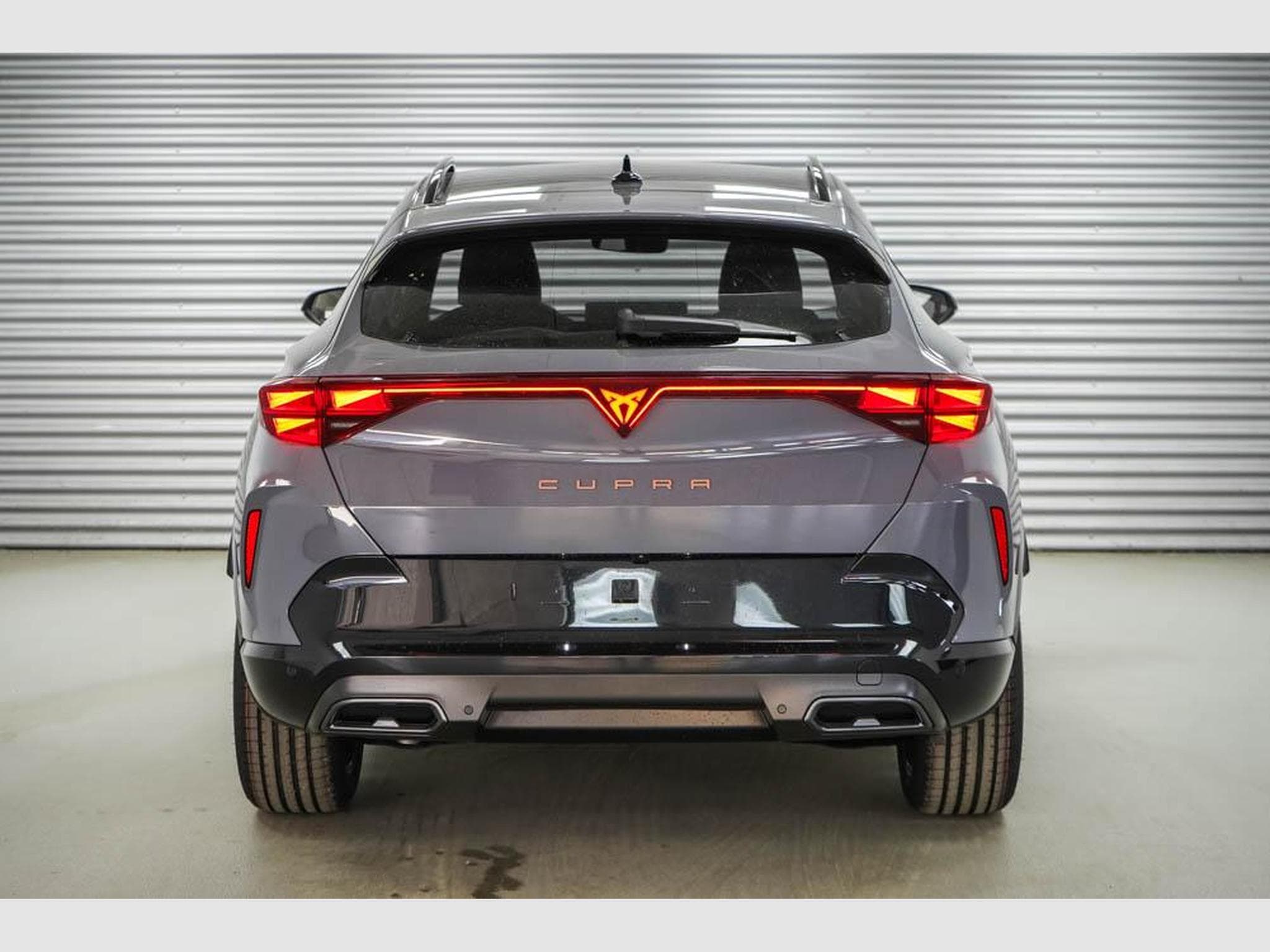 Cupra Formentor 1,5 eTSI DSG (2026) - Photo 4