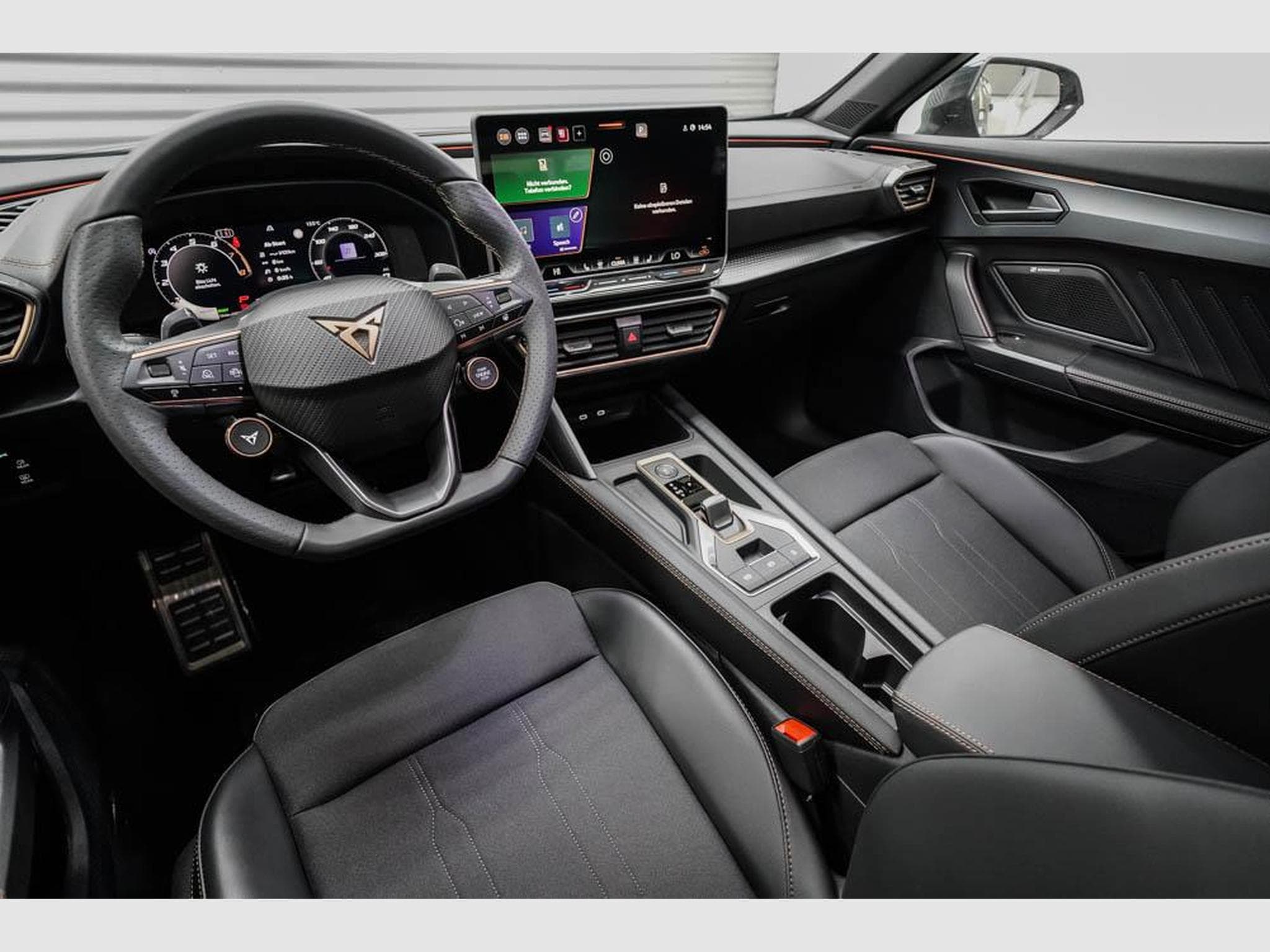 Cupra Formentor 1,5 eTSI DSG (2026) - Photo 7