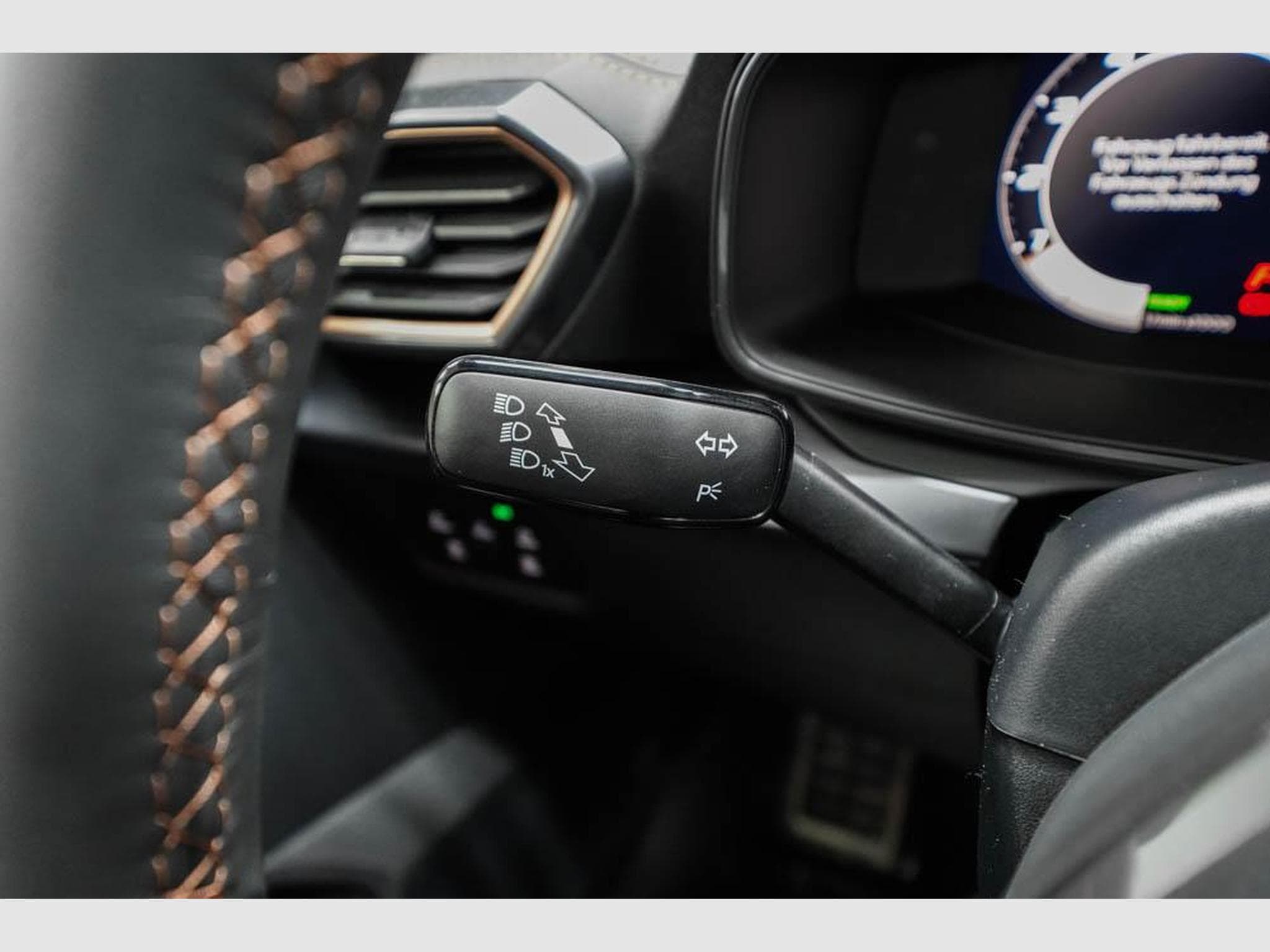 Cupra Formentor 1,5 eTSI DSG (2026) - Photo 10