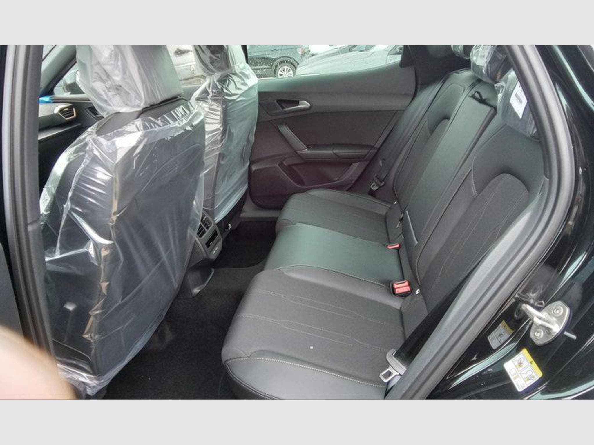 Cupra Formentor 1.5 eTSI 7-Gang-DSG (2026) - Photo 6