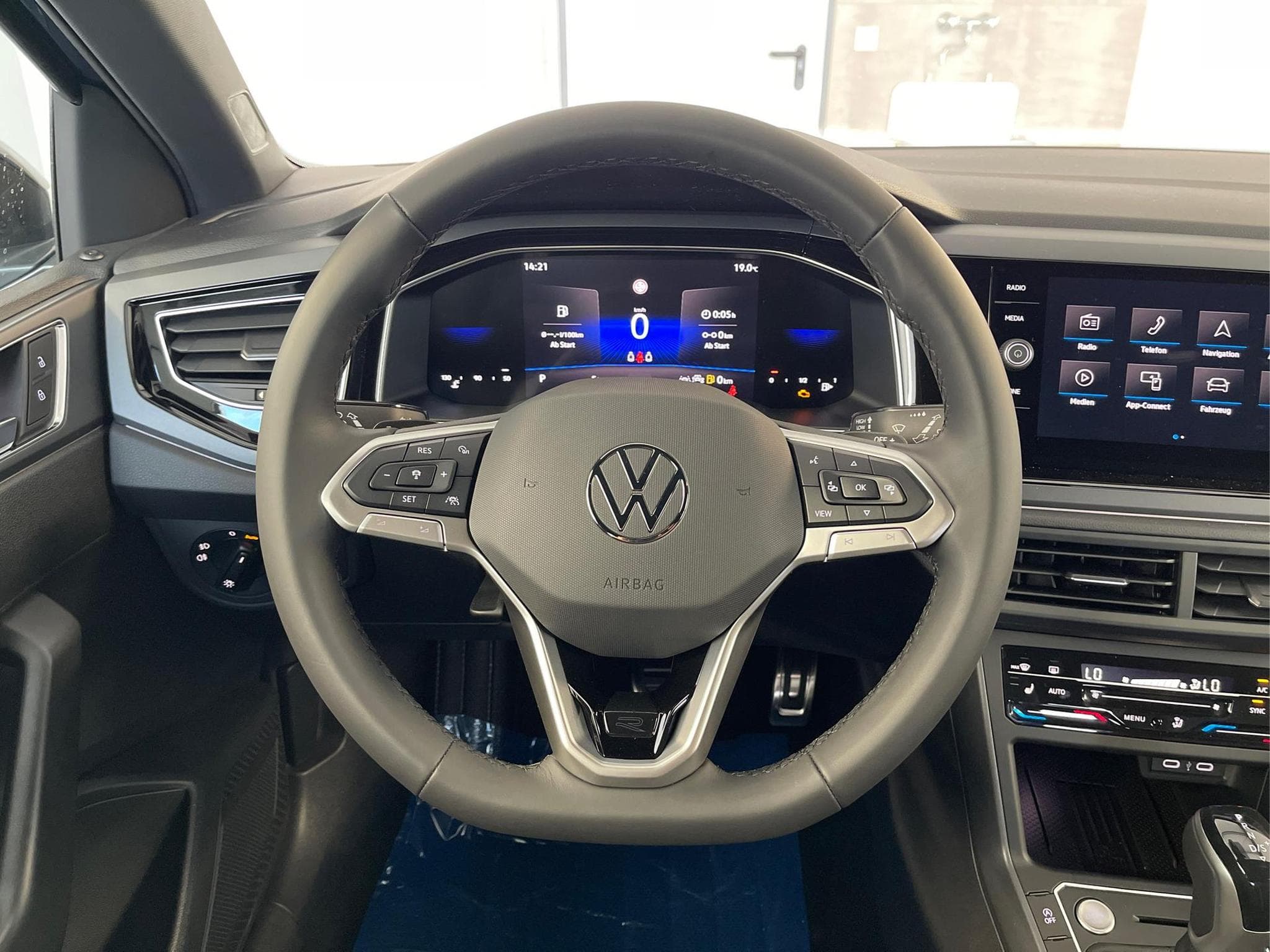 VW Taigo R-Line (2026) - Photo 8