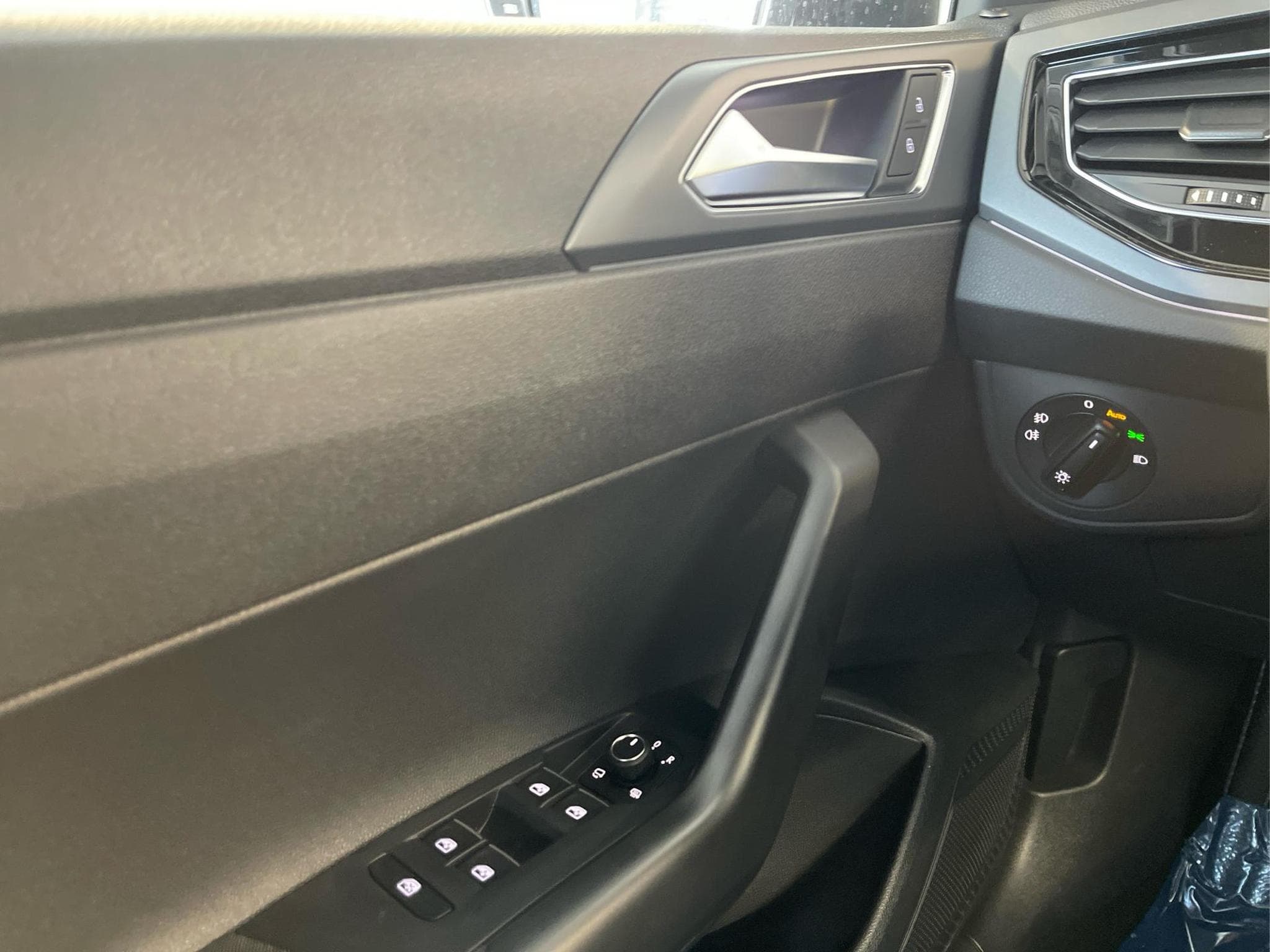 VW Taigo R-Line (2026) - Photo 9