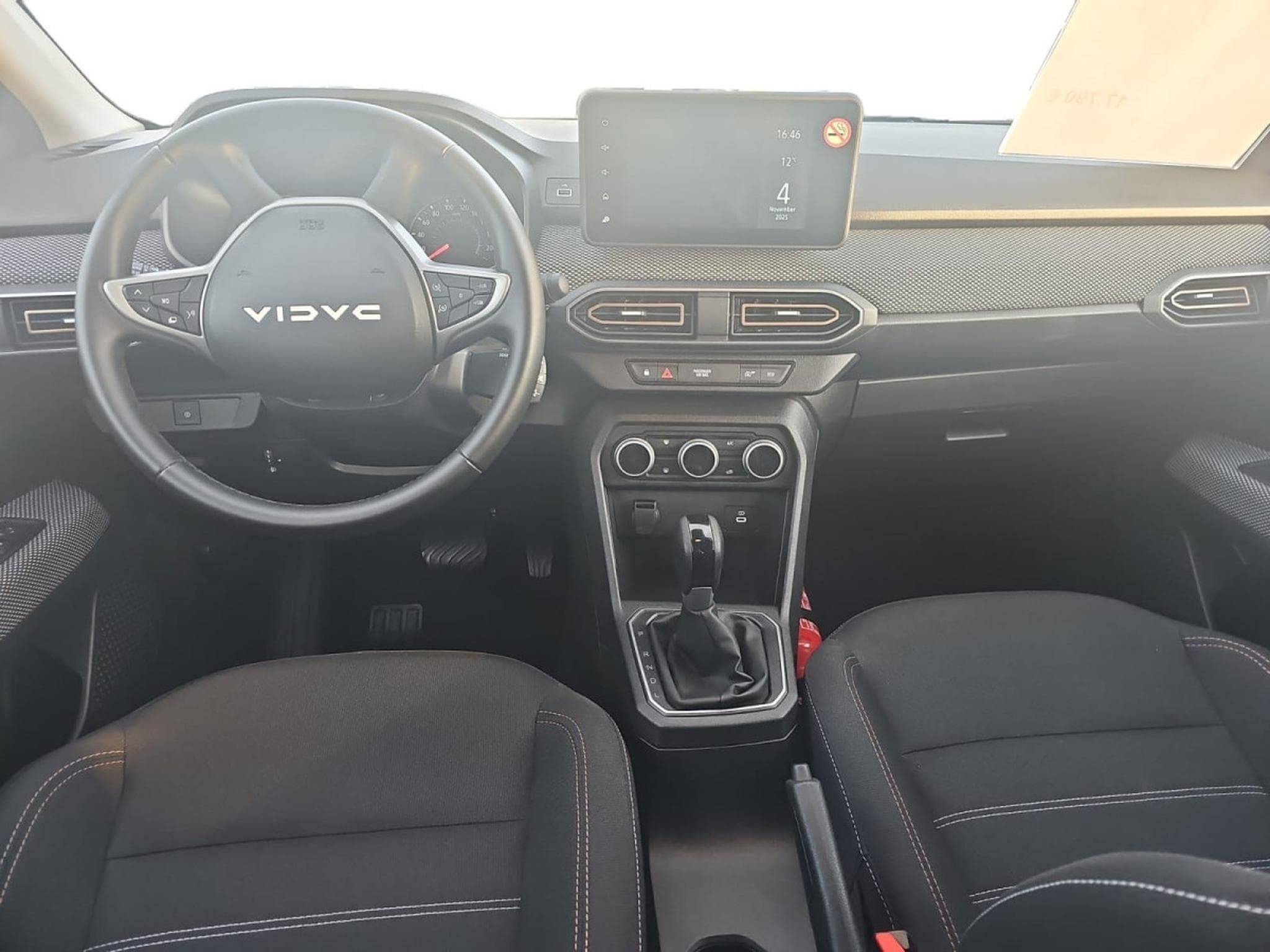 Dacia Sandero 1.0 Tce Expression CVT NBI Stepway (2024) - Photo 5