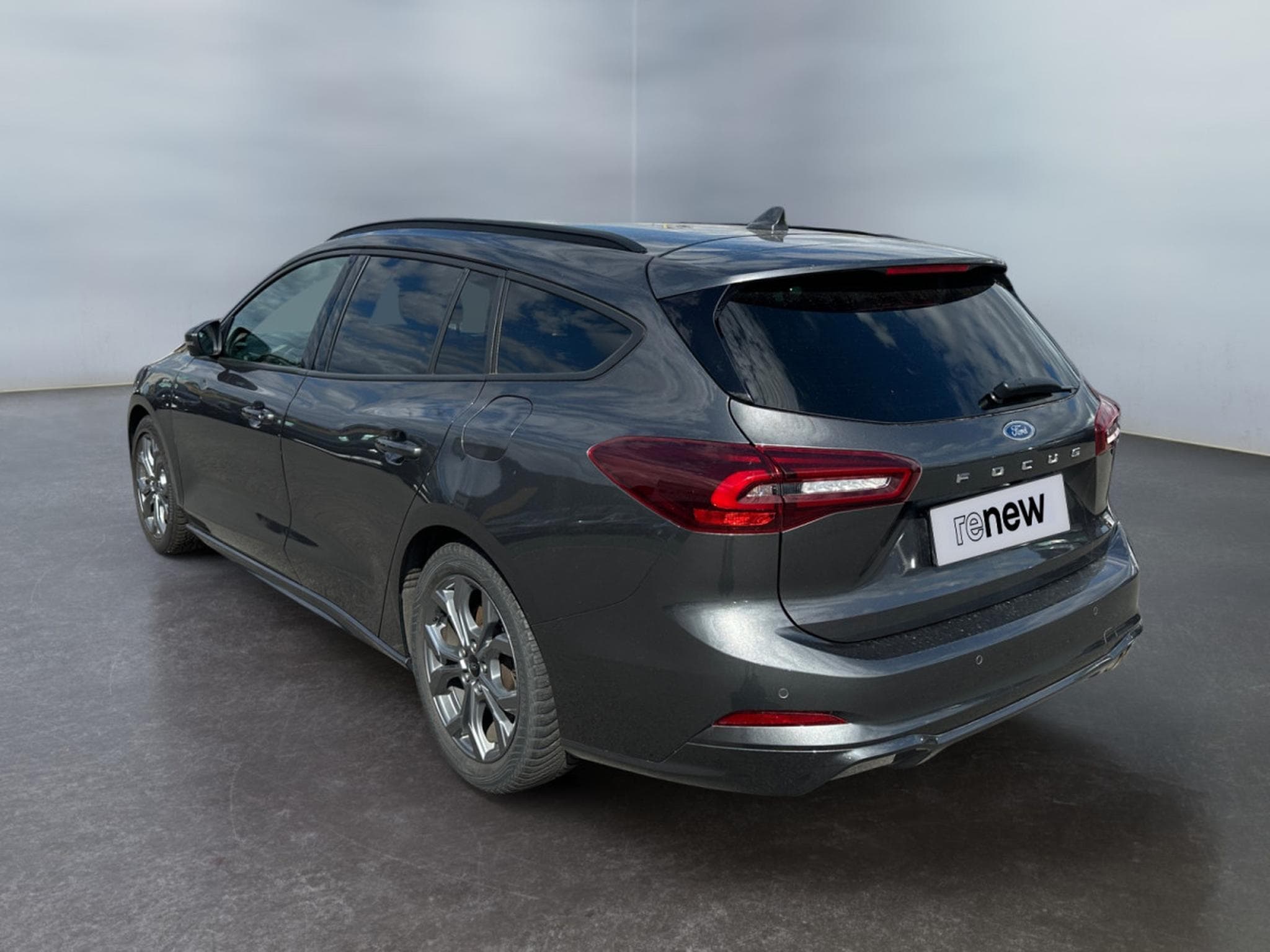 Ford Focus 1.0i ST- LINE Ecoboost (2024) - Photo 4