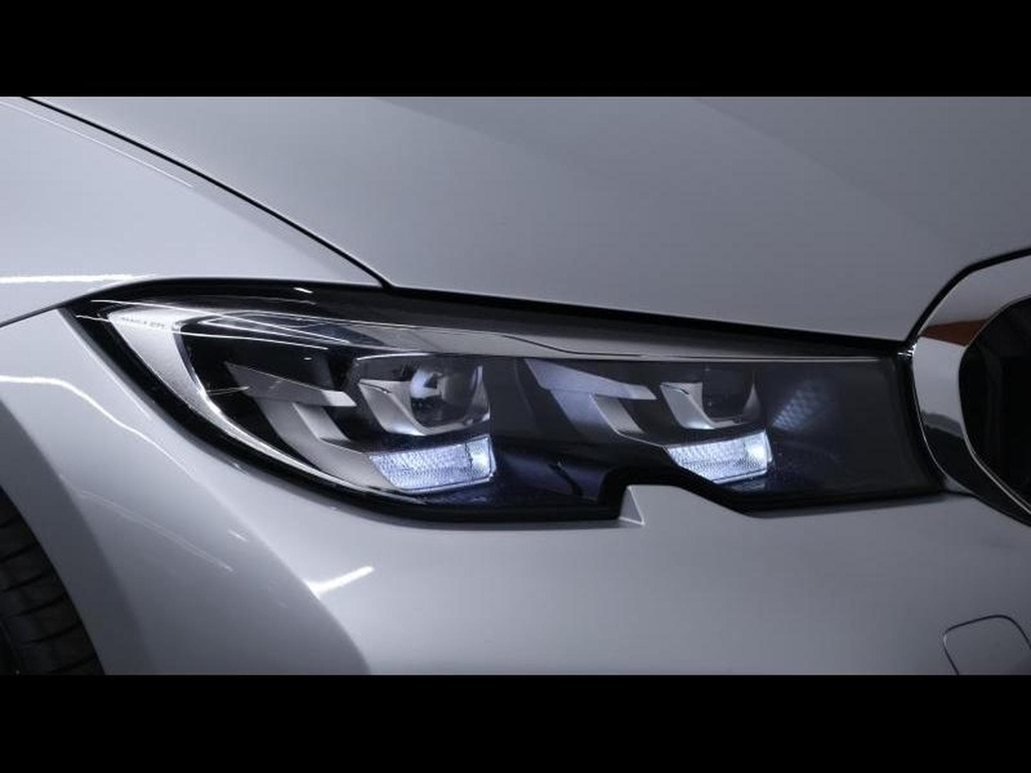 BMW 318 i limousine Advantage Steptronic (2021) - Foto 8
