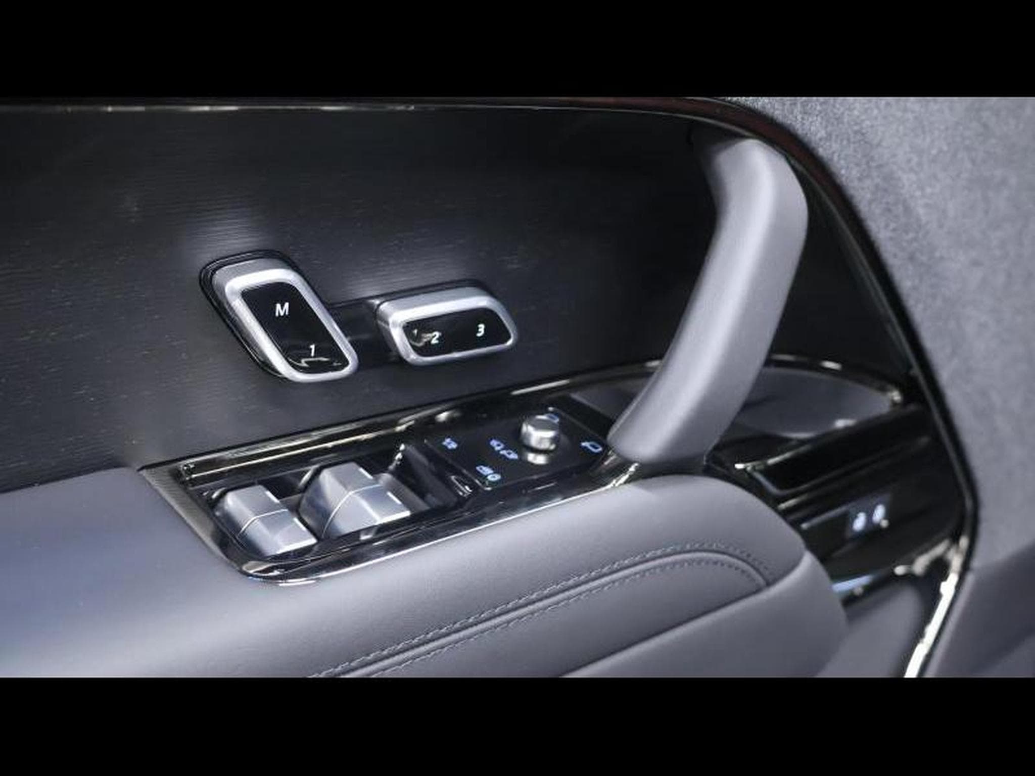 Land-Rover Range Rover Sport D300 Dynamic HSE (2026) - Foto 26