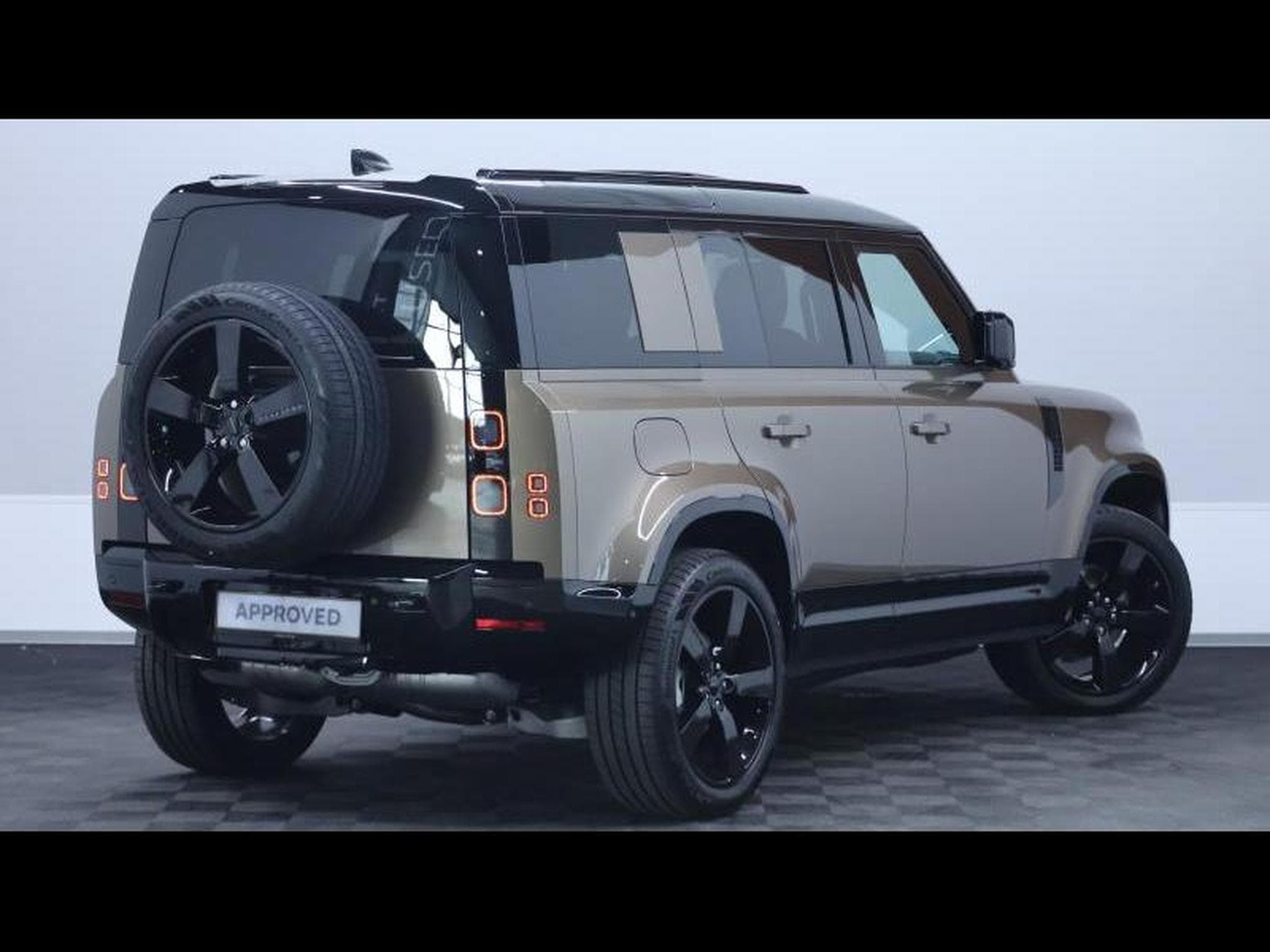 Land-Rover Defender 110 D250 X-Dynamic SE AWD Auto (2026) - Foto 5