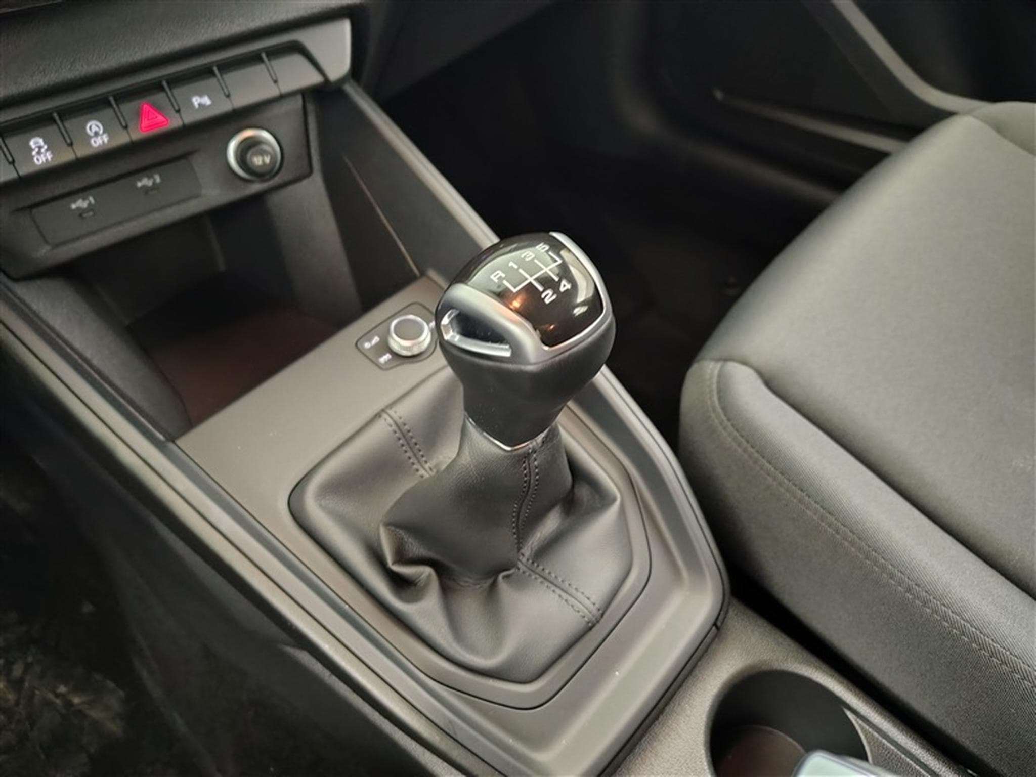 Audi A1 Citycarver 25 TFSI Advanced NAVI/JA/PDC (2023) - Photo 12