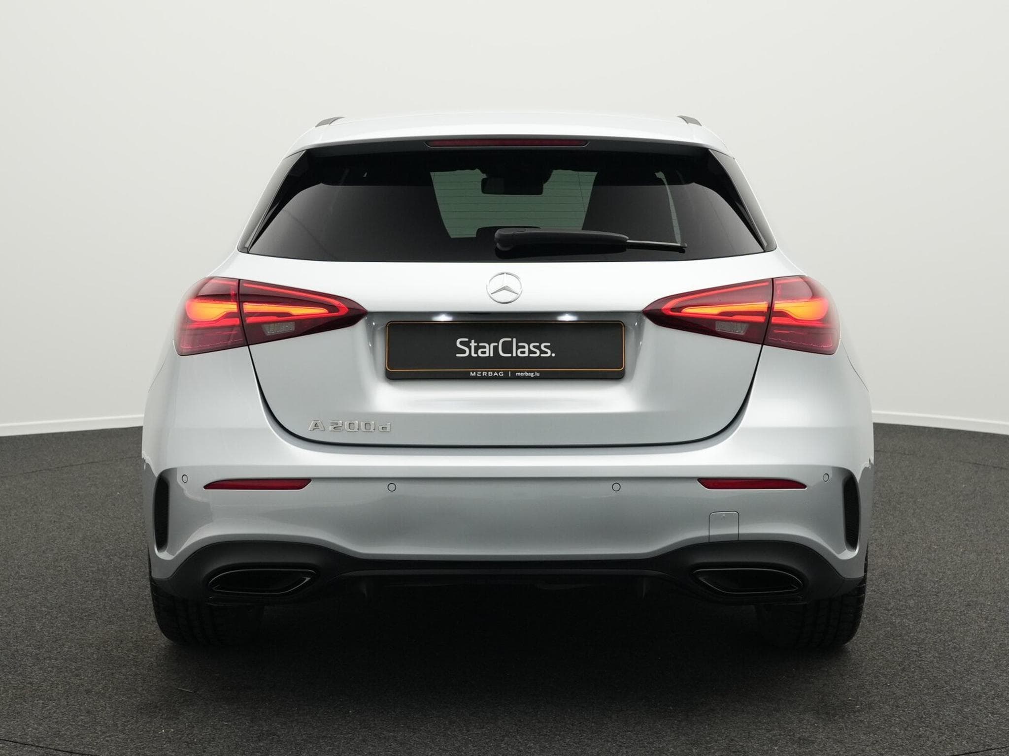 Mercedes A 200 d Multi+Kamera+Distr+Night+19" (2025) - Photo 4