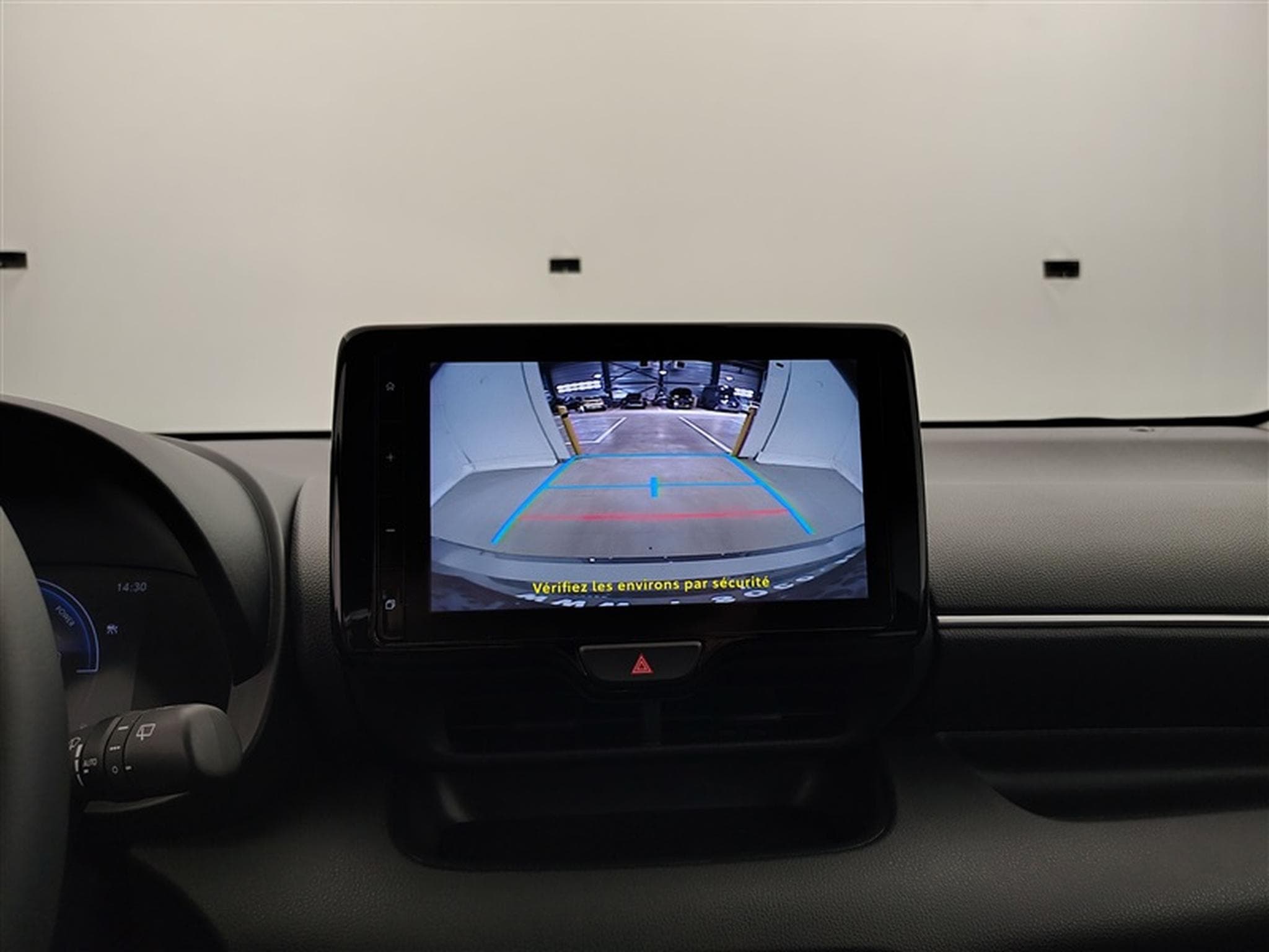 Toyota Yaris 1.5i VVT-i Hybrid E-CVT Design CARPLAY / LED / CAMERA / JA16 (2026) - Photo 18