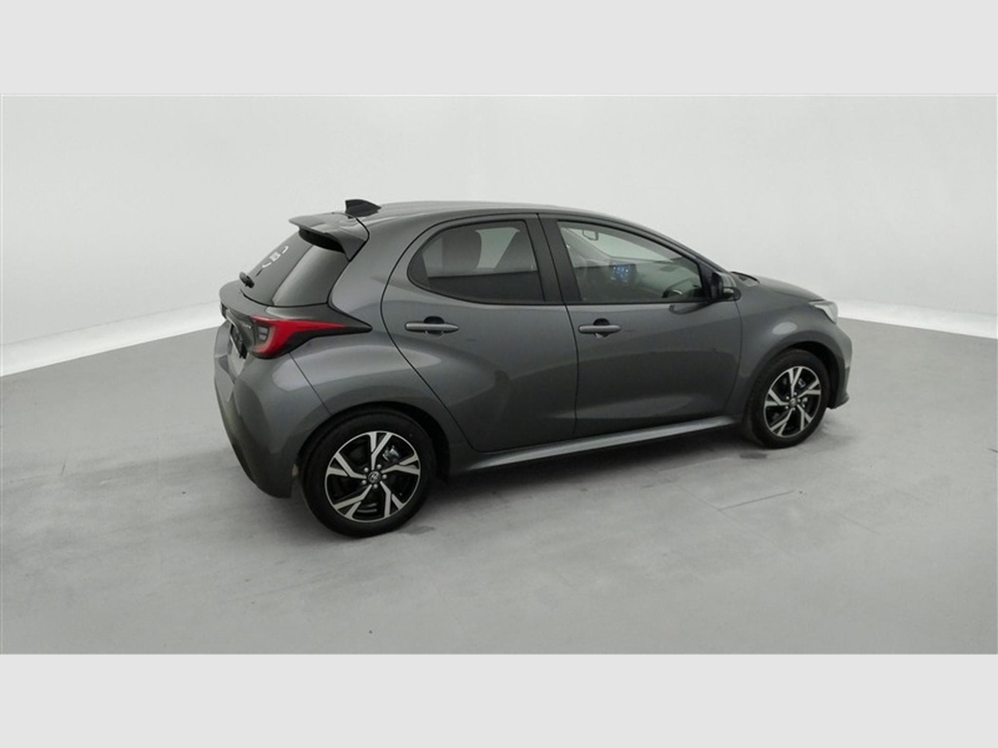 Toyota Yaris 1.5i VVT-i Hybrid E-CVT Design CARPLAY / LED / CAMERA / JA16 (2026) - Photo 25