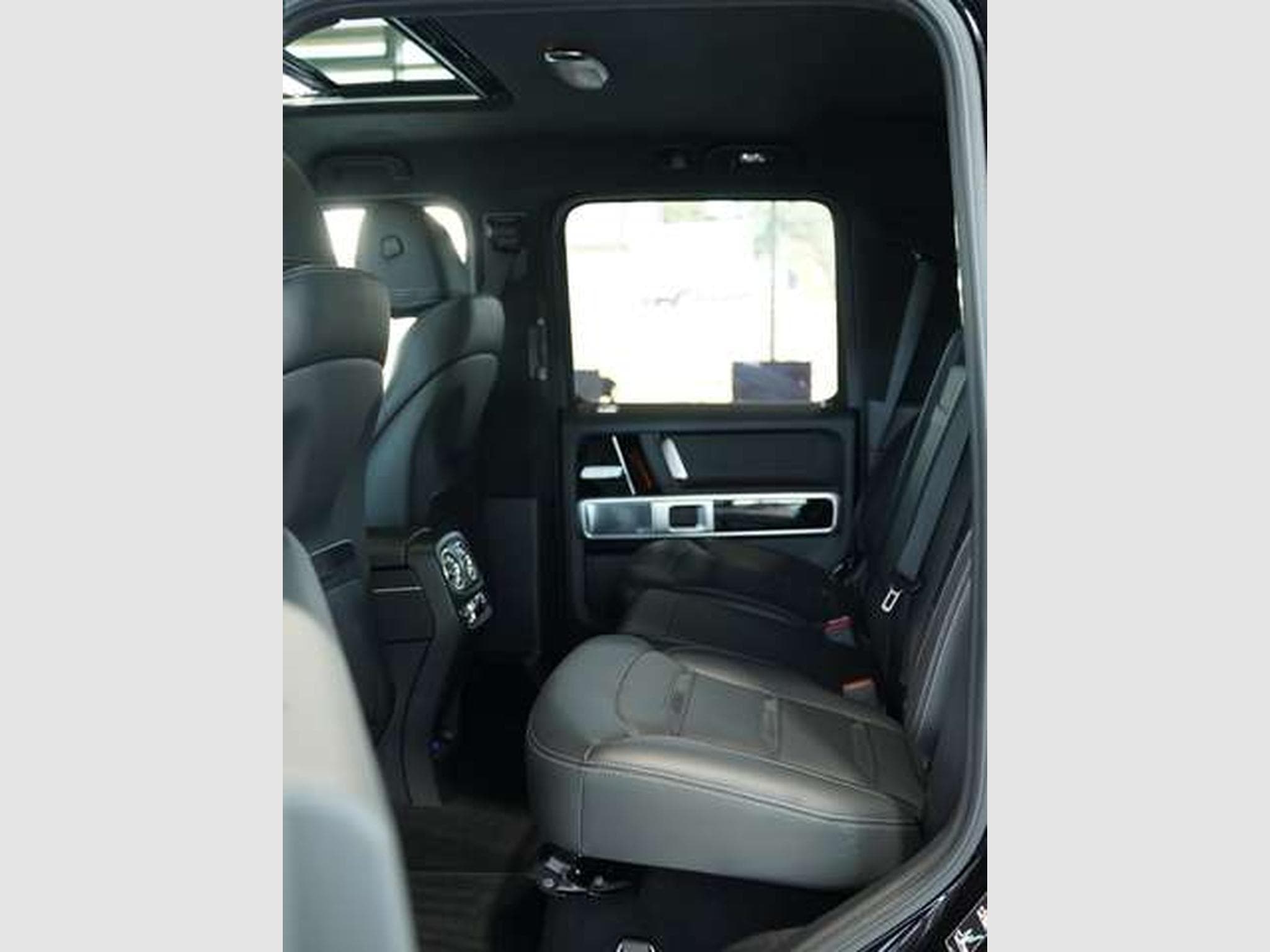 Mercedes G 63 AMG 1.HD *21 *MwSt *AHK *Night *Burmester (2025) - Photo 27