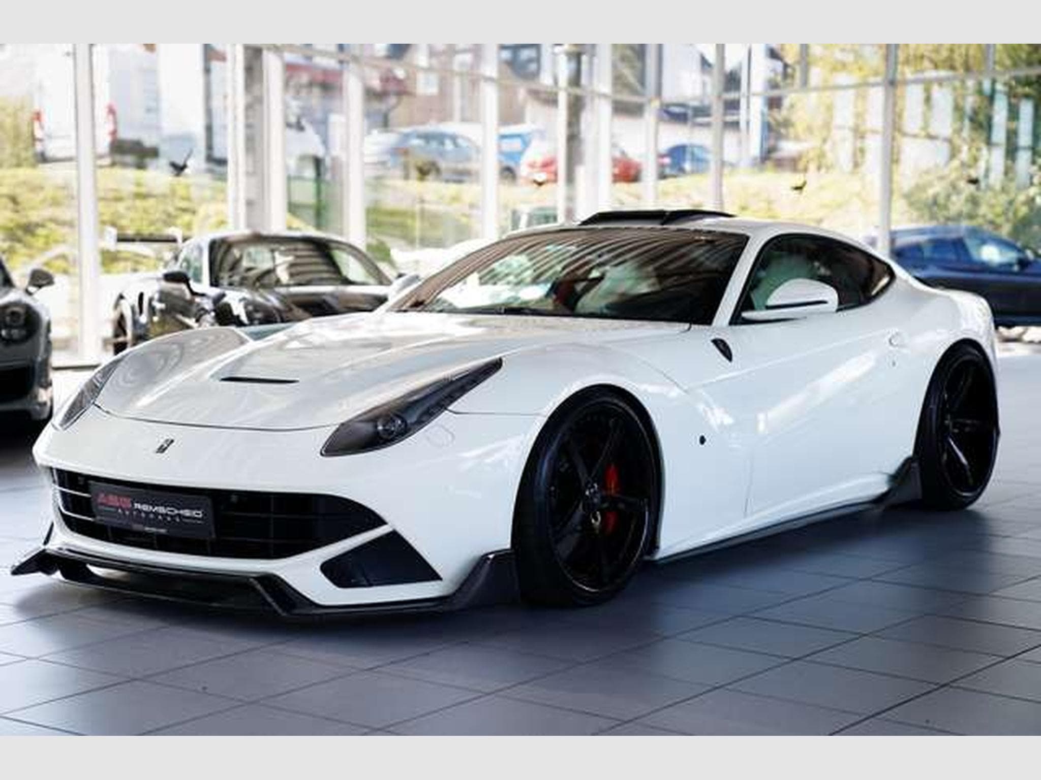 Ferrari F12 Berlinetta Berlinetta *Einzelstück *Carbon *Lift *22 * (2015) - Photo 4
