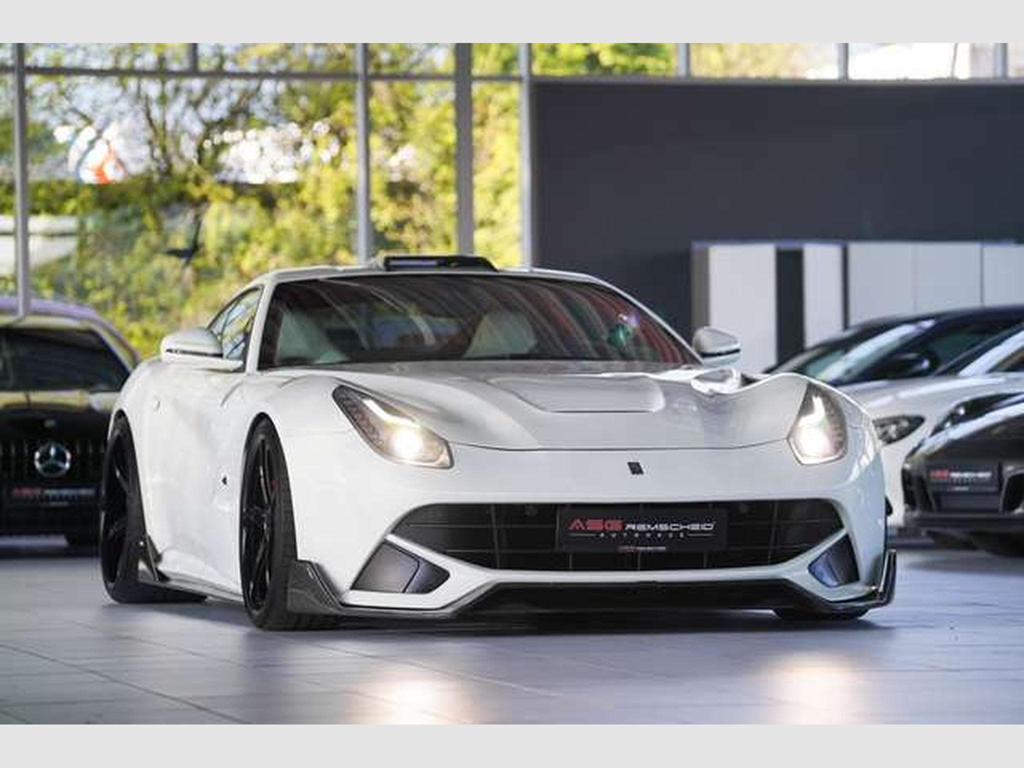 Ferrari F12 Berlinetta Berlinetta *Einzelstück *Carbon *Lift *22 * (2015) - Photo 6