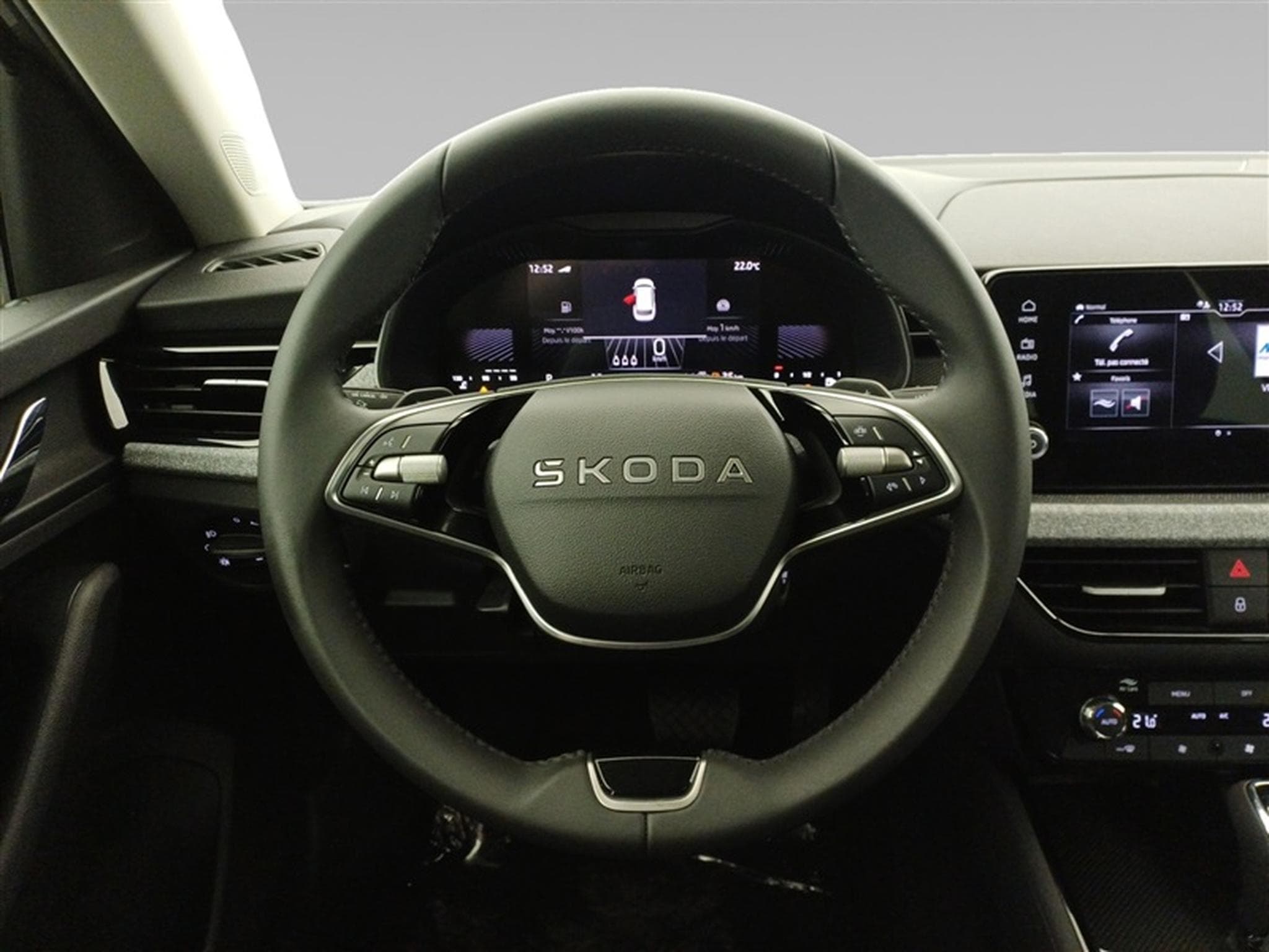 Skoda Kamiq 1.0 TSI 115cv DSG Selection CARPLAY / FULL LED / CAMERA (2026) - Photo 9