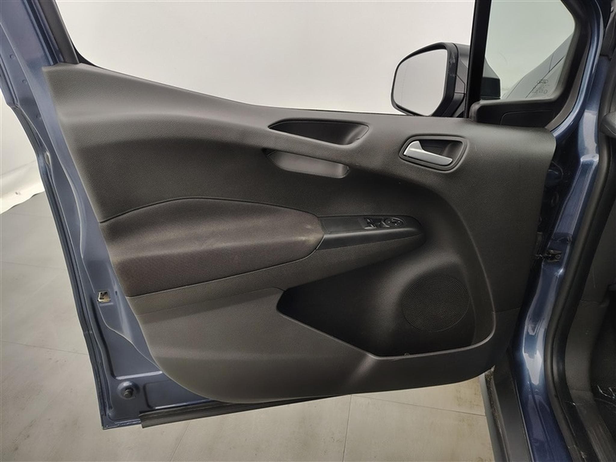 Ford Transit 1.0 EcoBoost Ambiente S/S (EU6d) (2021) - Photo 16