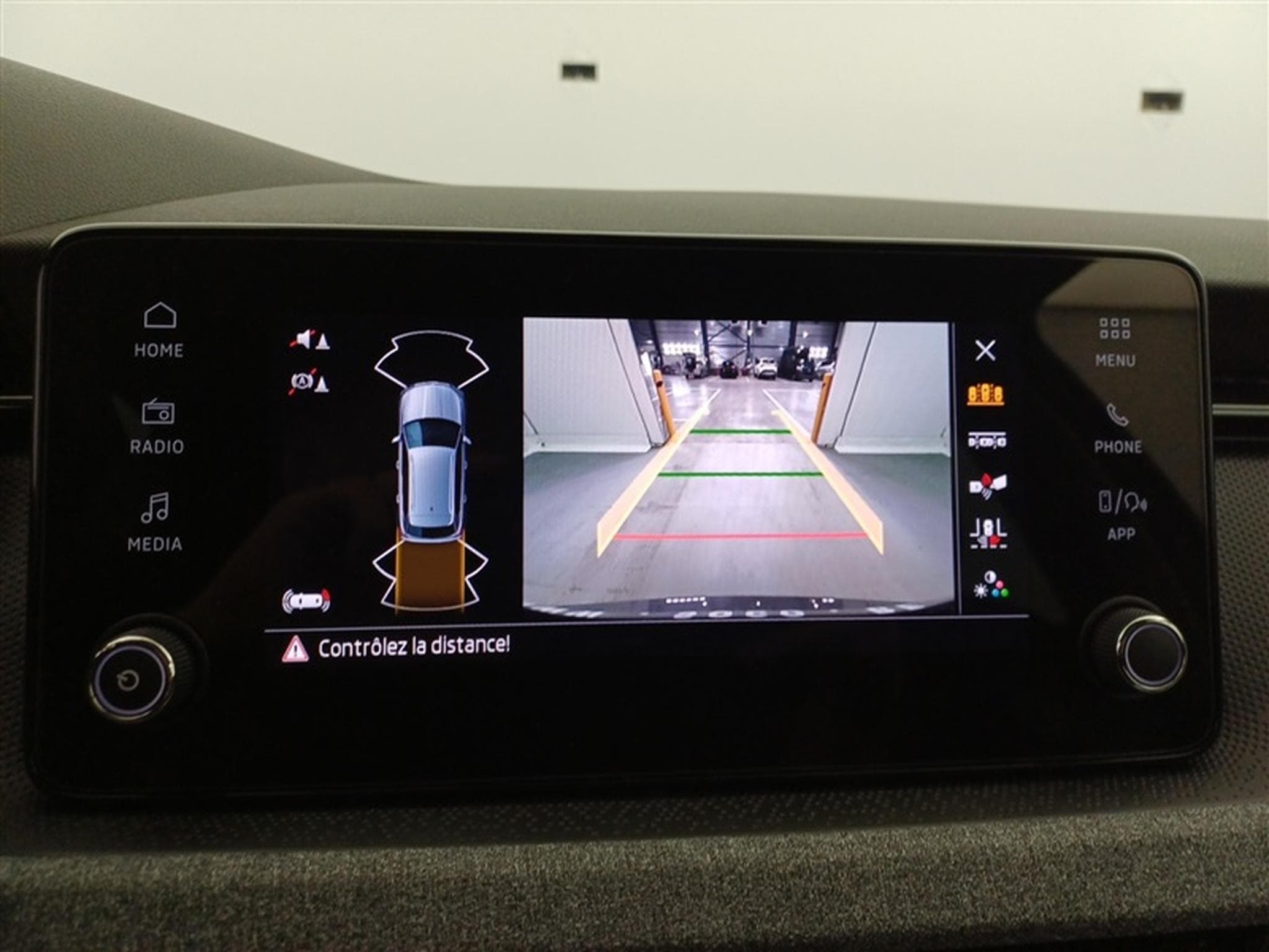Skoda Kamiq 1.0 TSI 115cv DSG Selection CARPLAY / FULL LED / CAMERA (2026) - Photo 19